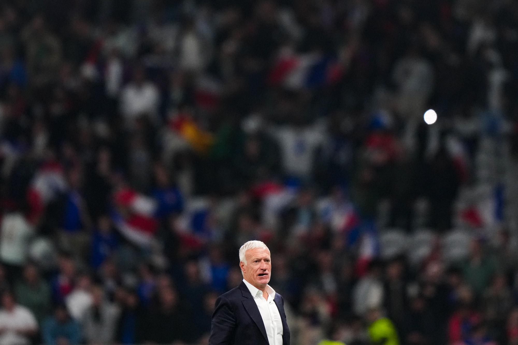 Didier Deschamps félicité par ses joueurs pour sa dernière avec l'équipe de France sur le sol français : «/La vie est belle/»