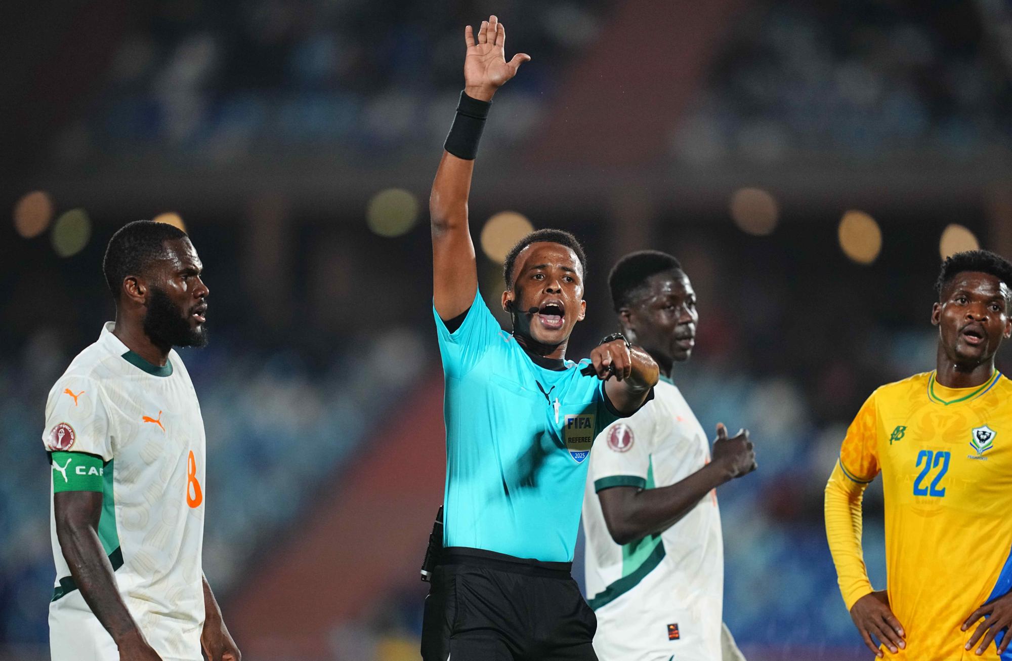Privé de Coupe du monde, l'arbitre Omar Artan remercie la FIFA