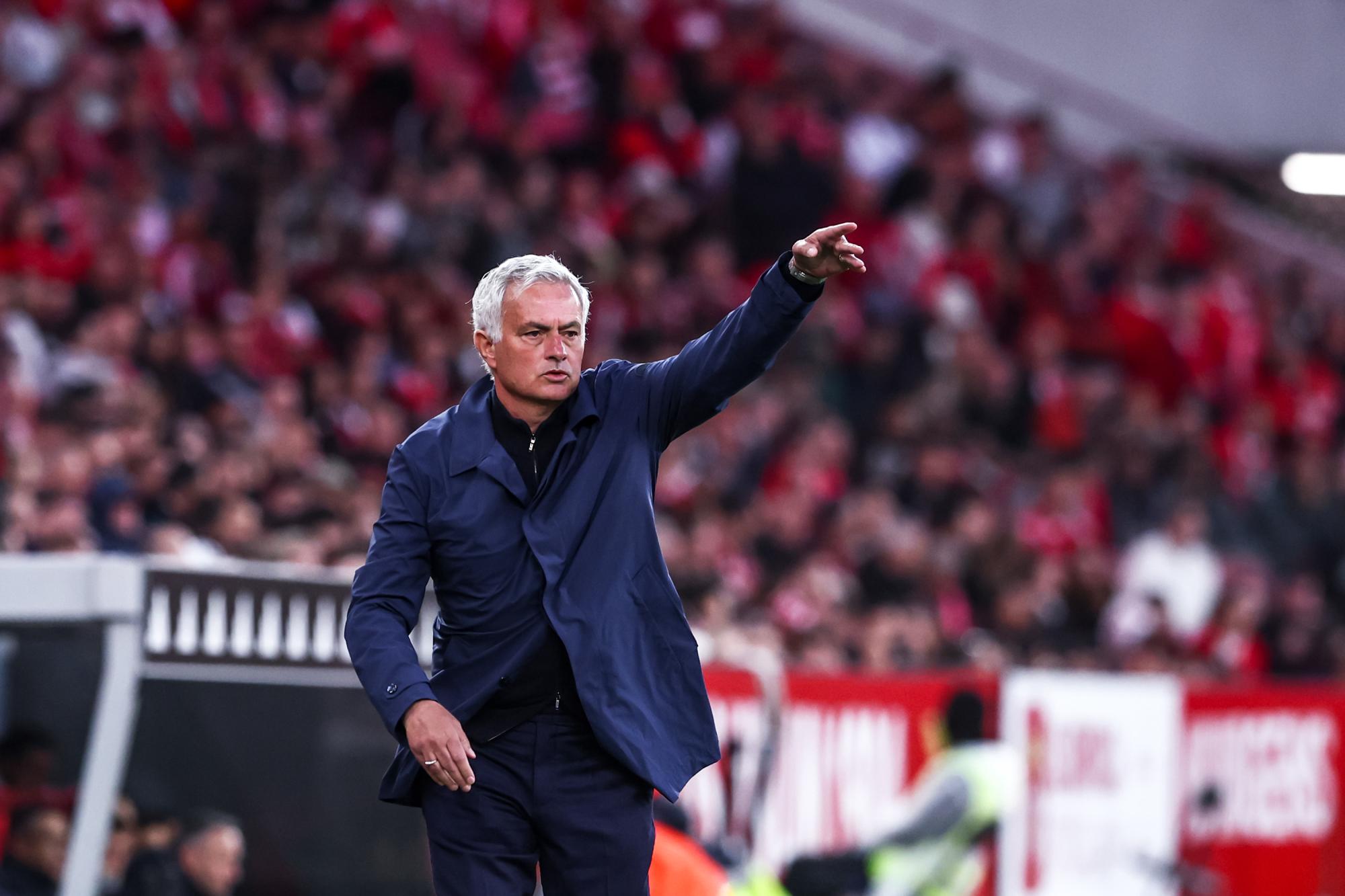 Benfica officialise le départ de José Mourinho, tout proche du Real Madrid