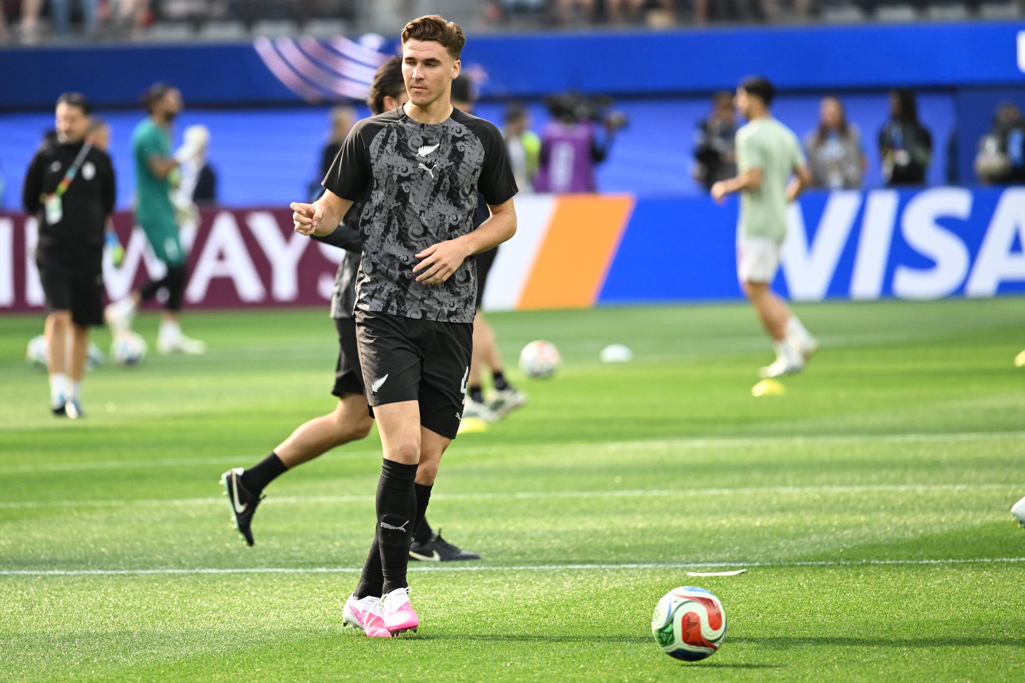 Mondial 2026 : Tyler et Jenny Bindon, premier duo mère-fils de l'histoire de la Coupe du monde