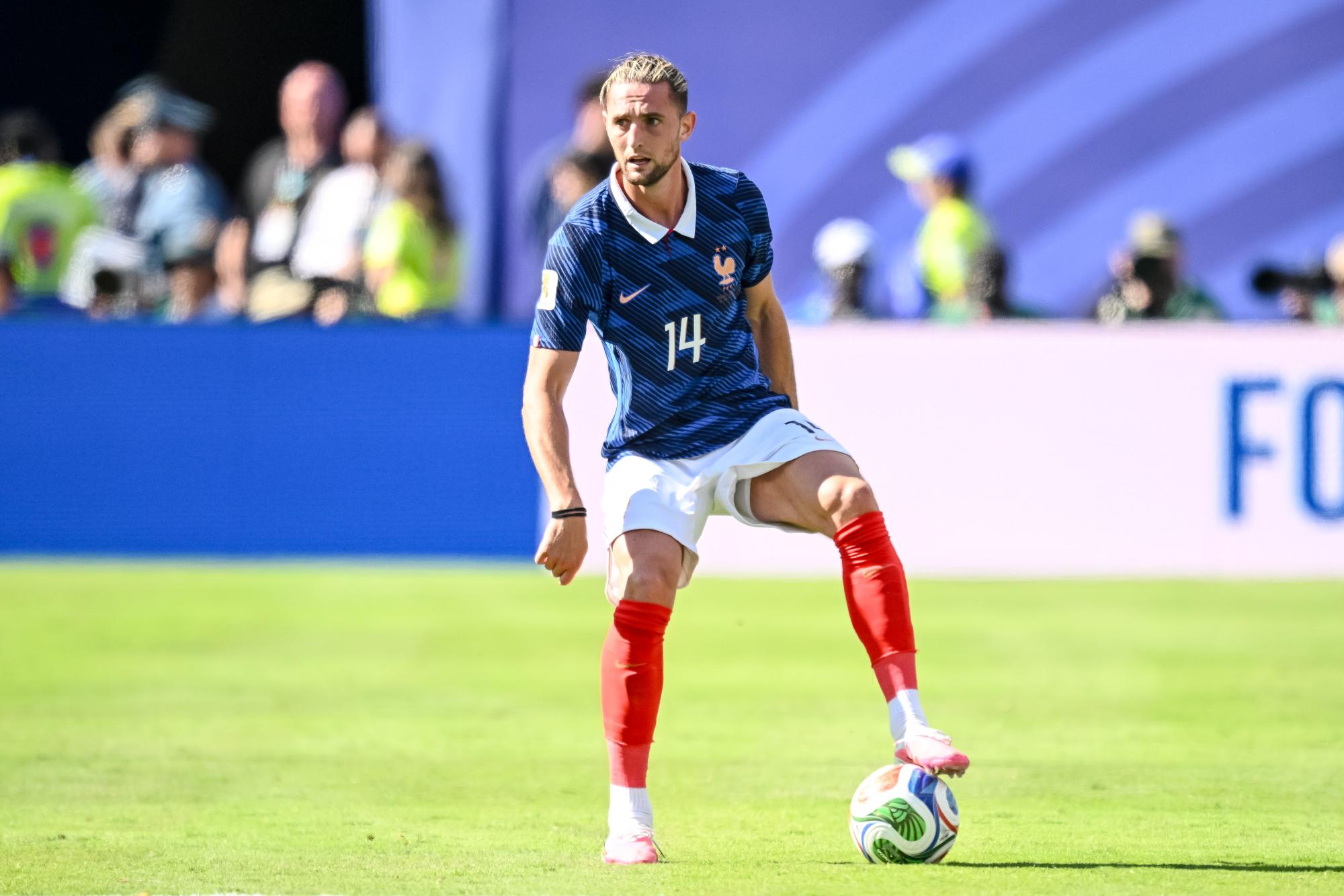 Mondial 2026 : Adrien Rabiot, le véritable patron du milieu de terrain de l'équipe de France depuis six ans