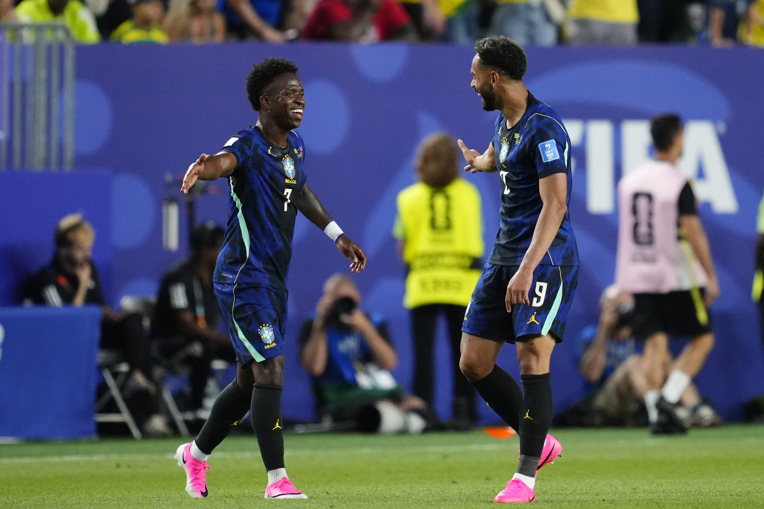 Le Brésil se rassure en éliminant Haïti grâce à un doublé de Matheus Cunha et un gros match de Vinicius