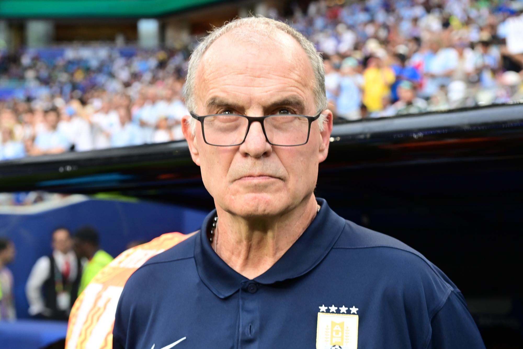 Coupe du monde : le sélectionneur de l'Uruguay Marcelo Bielsa s'exprime sur les pauses fraîcheurs