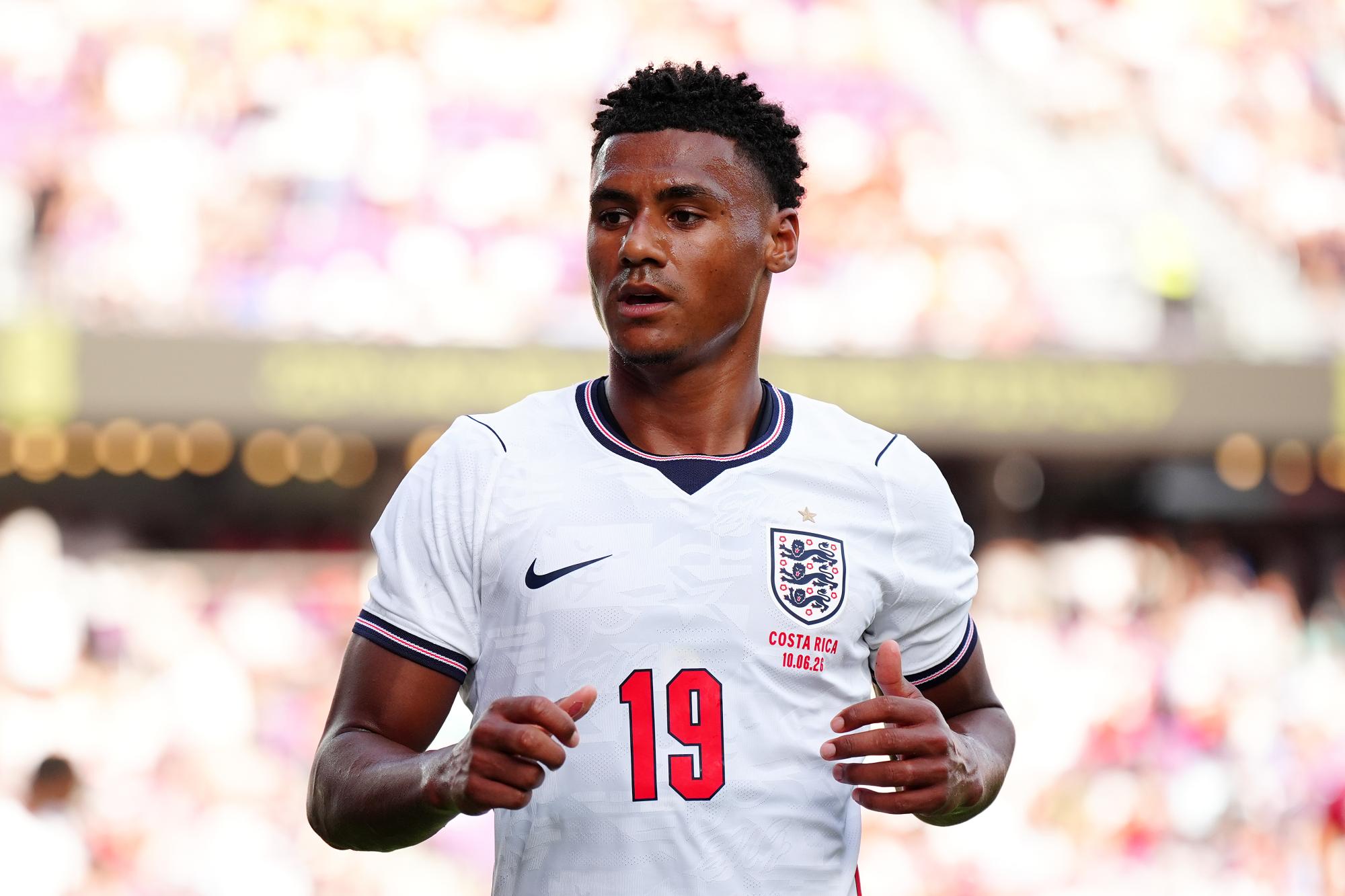 Ollie Watkins comprend totalement le choix de Jérémy Doku de quitter la Coupe du monde pour vivre la naissance de son premier enfant