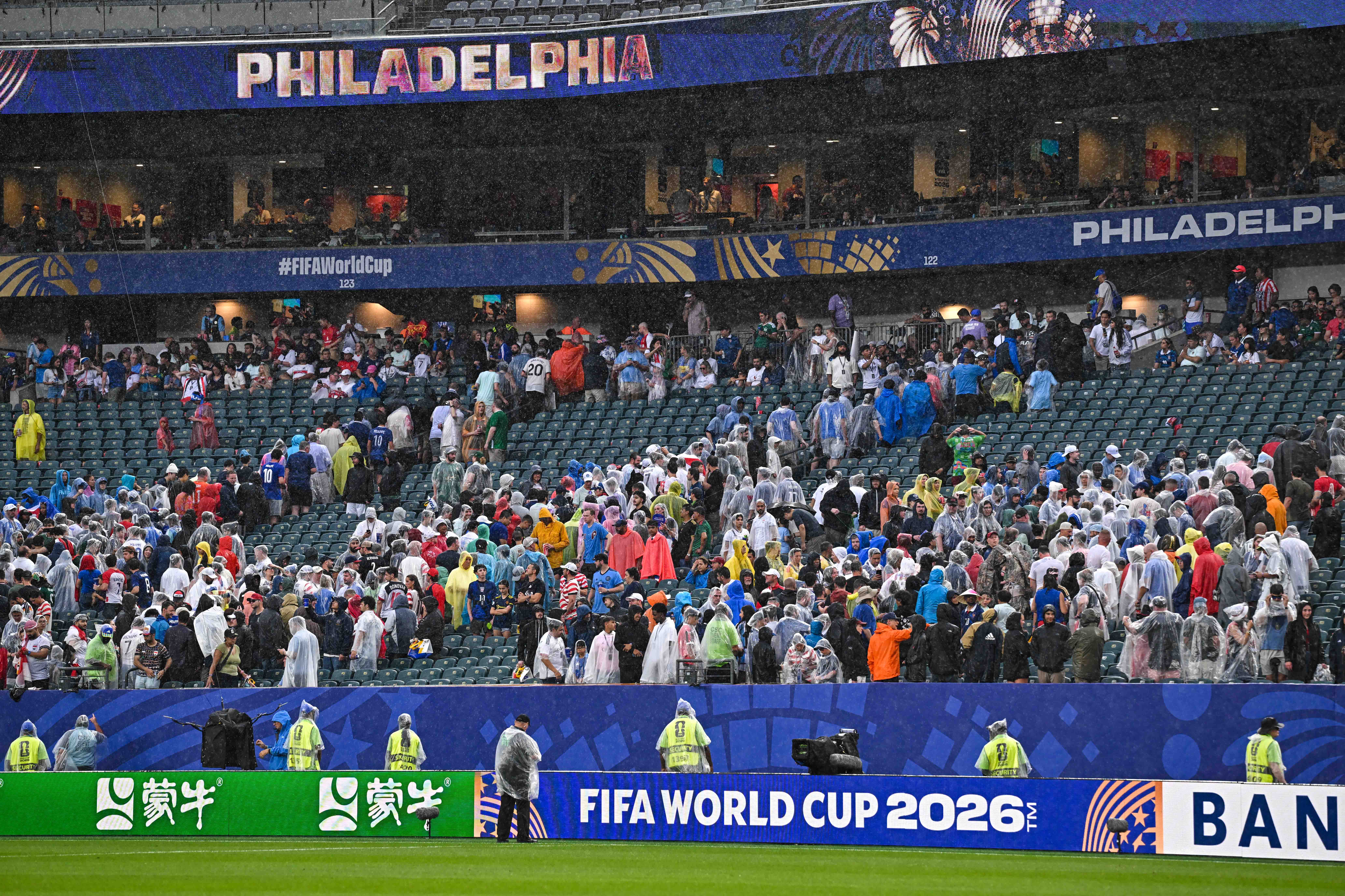 Coupe du monde 2026 : 30 minutes de mi-temps à France-Irak à cause de la pluie, les tribunes évacuées