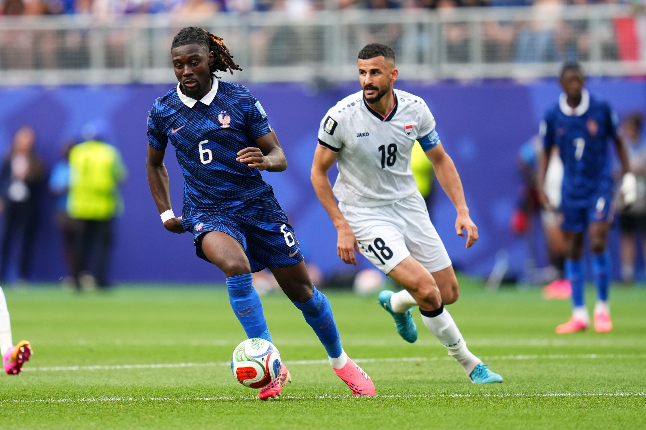 Grégory Poirier débriefe le match contre l'Irak à la Coupe du monde : «/Manu Koné est le meilleur joueur de l'équipe de France sur le contre-pressing »