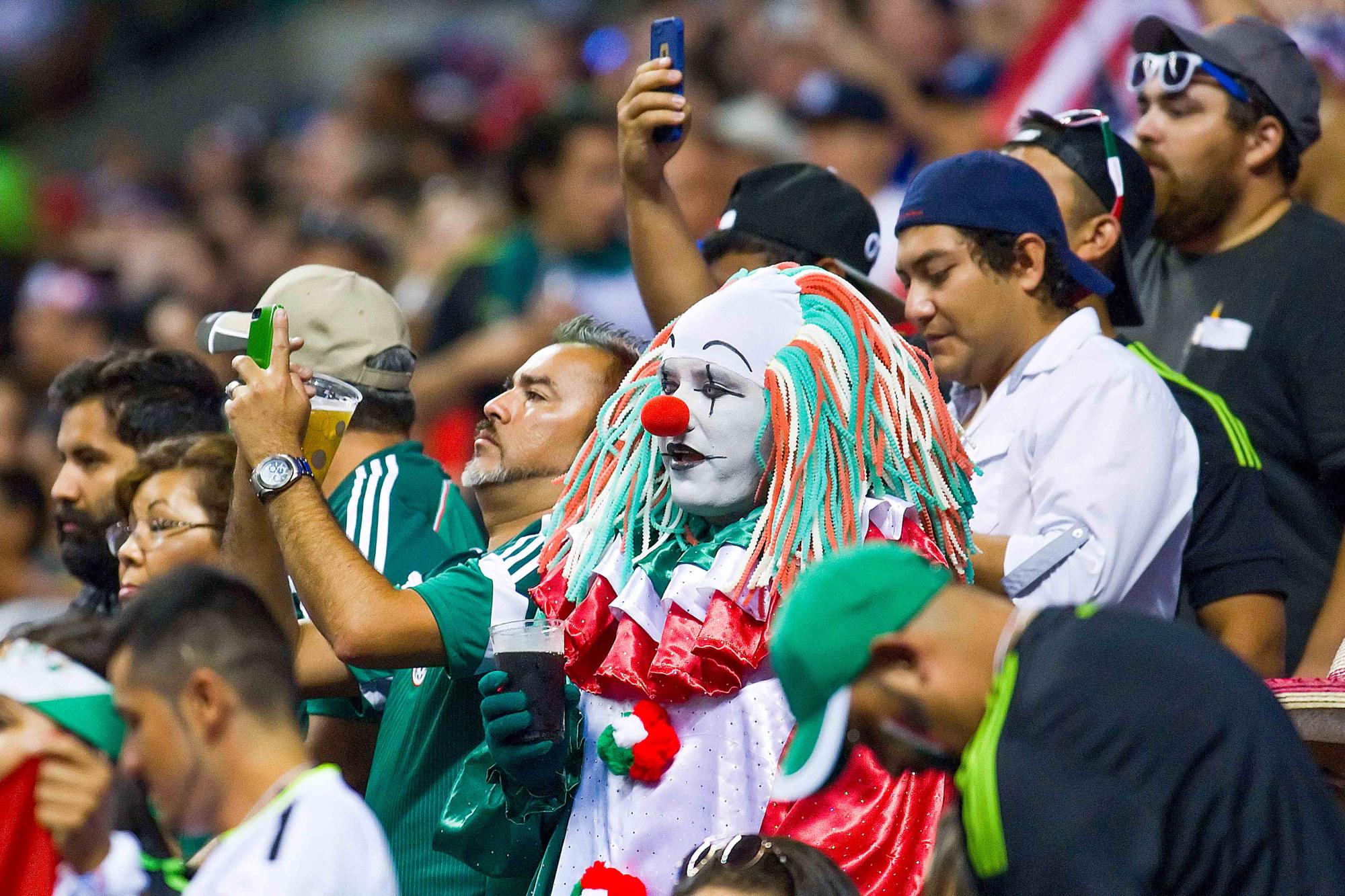 Mondial 2026 - Des chants homophobes entachent le parcours du Mexique