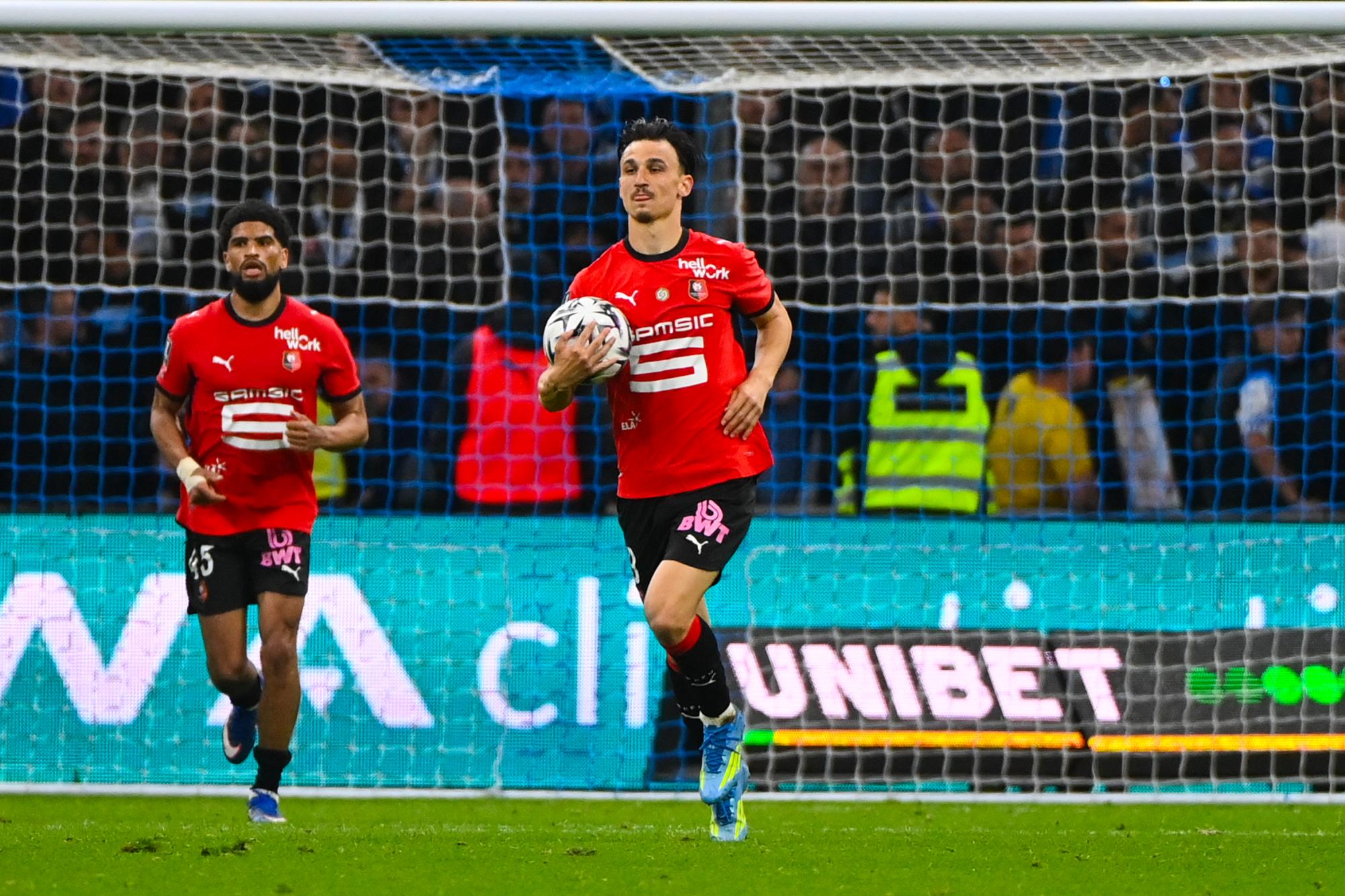 Le Stade rennais fait un gros coup en prolongeant Esteban Lepaul