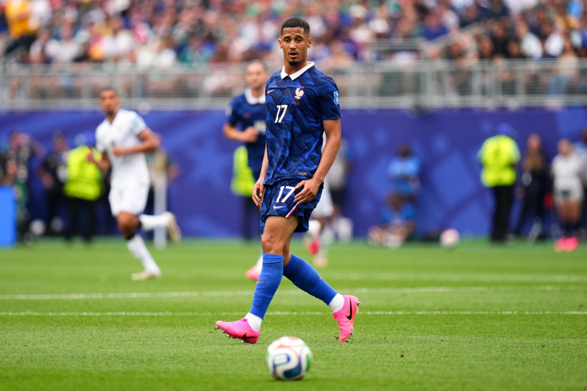 William Saliba préservé face à la Norvège, Maxence Lacroix en pôle pour le remplacer