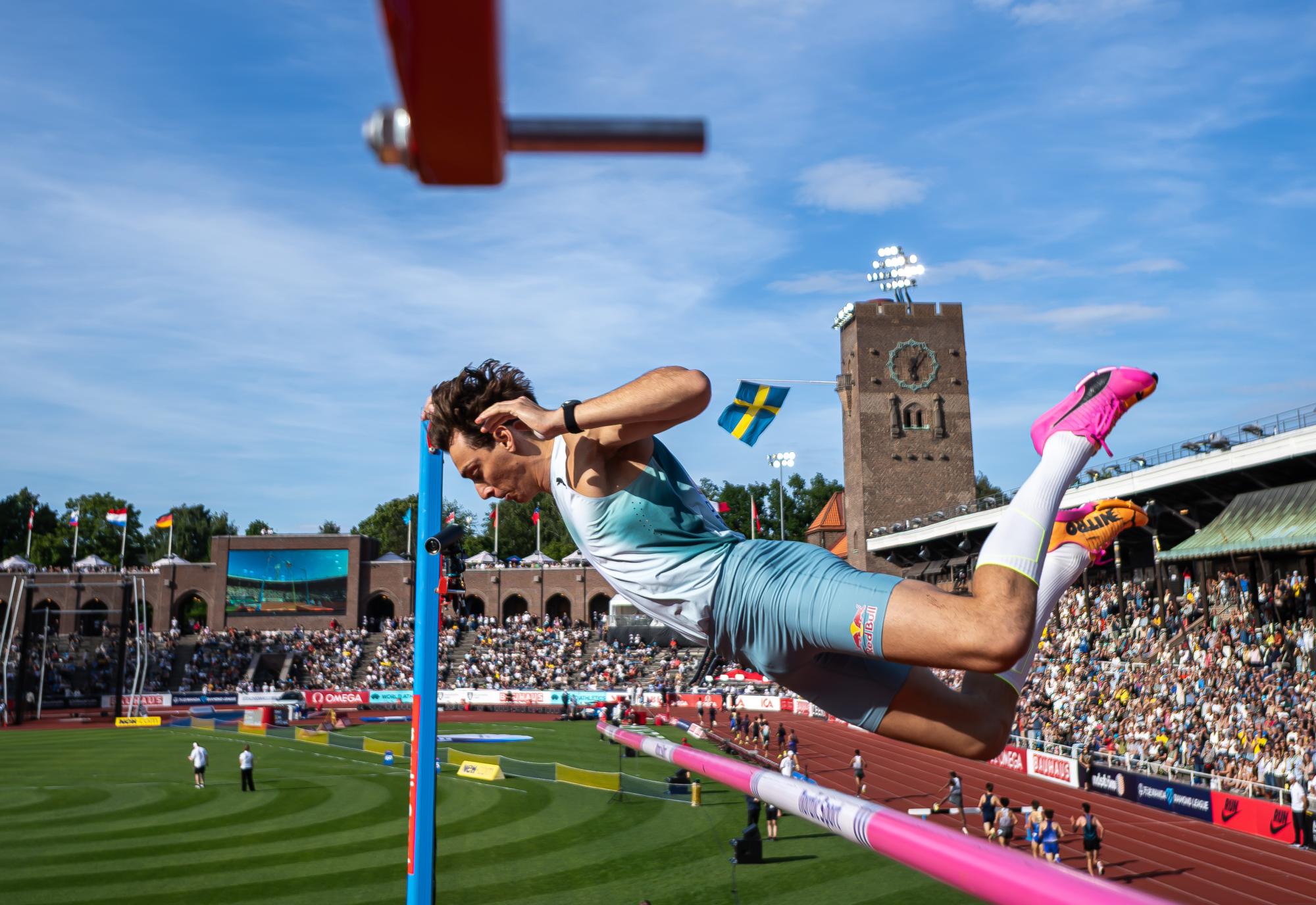 Mondial 2026 : Le champion du monde de saut à la perche Armand Duplantis prédit une victoire de la Suède face à la France