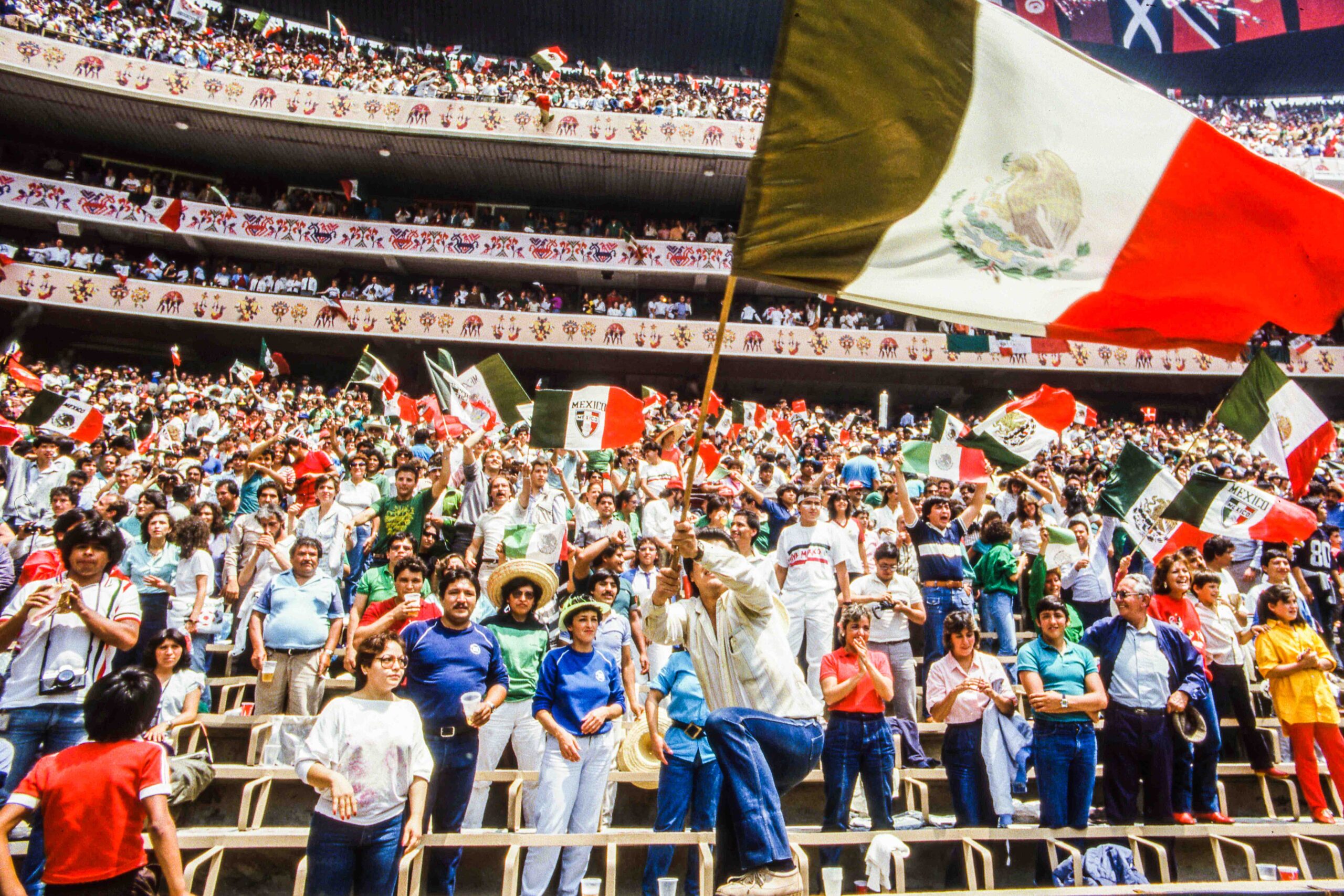 César Diaz, réalisateur du film Mexico 86 : « La Coupe du monde 86 a donné du baume au coeur au Mexique après le désastre »