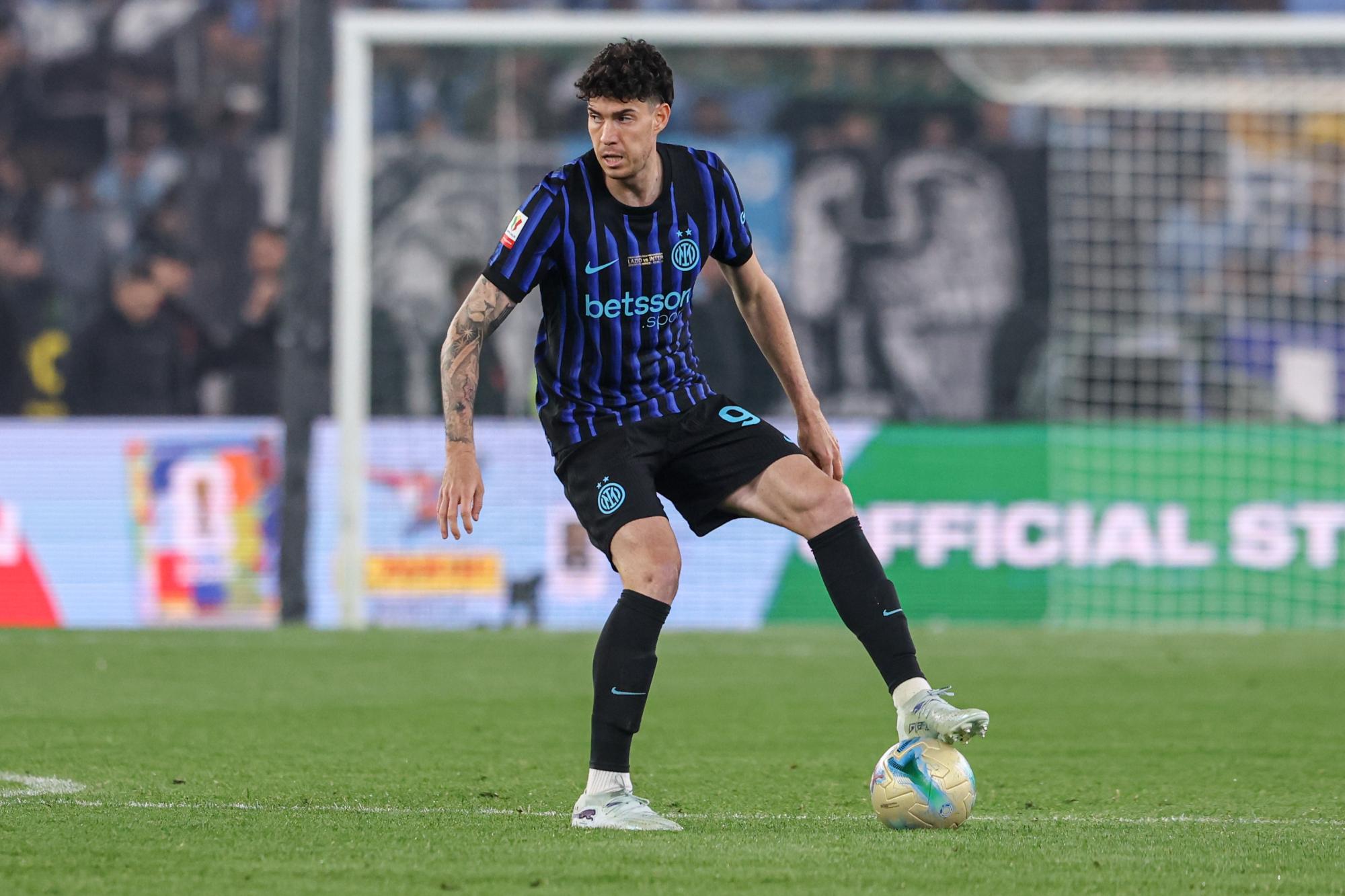 Inter Milan : Alessandro Bastoni fait l'objet d'une enquête pour prostitution de mineurs