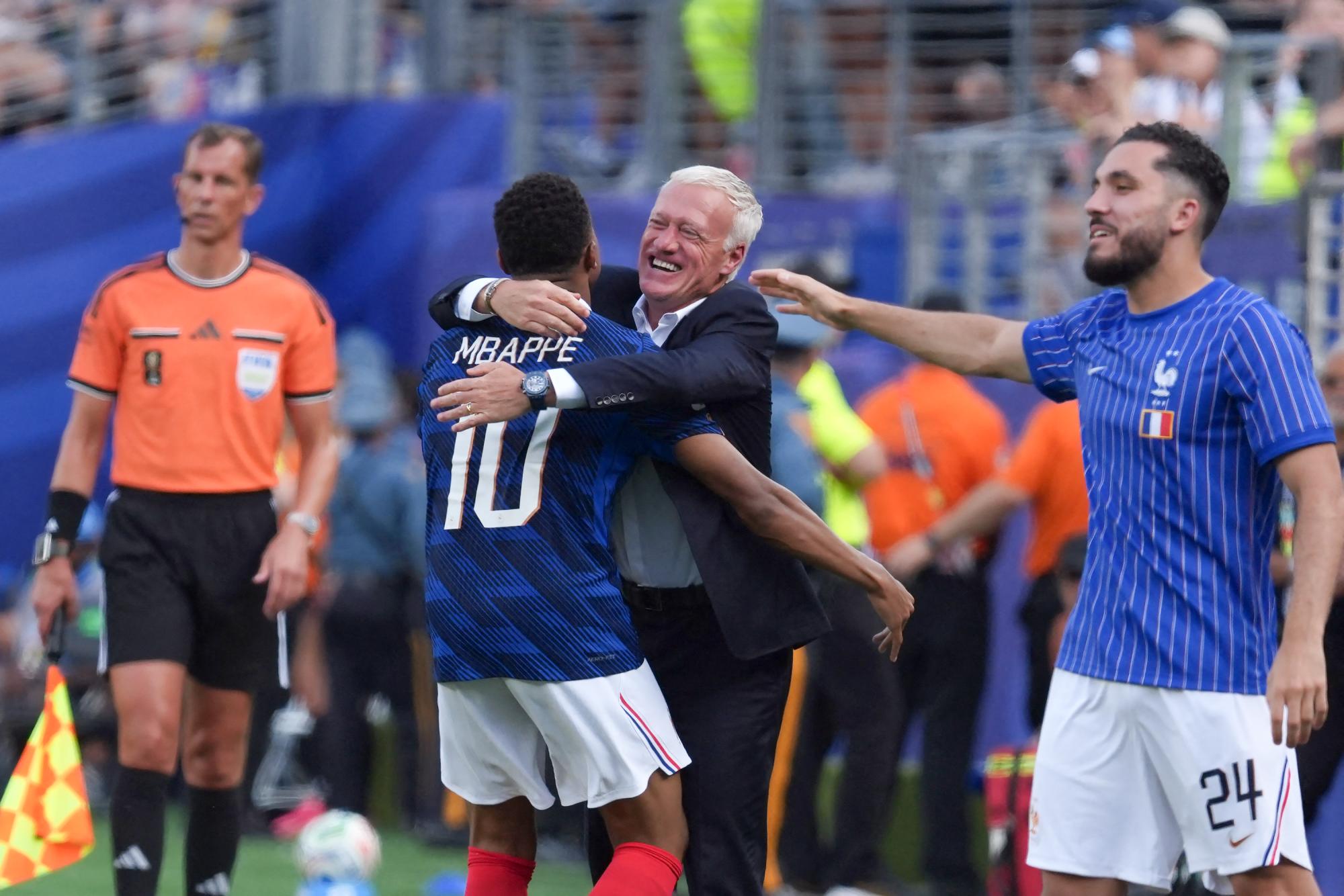 Coupe du monde 2026 - Conférence de presse de Didier Deschamps, après la victoire contre la Suède : «/ils savaient que j'étais pleinement avec eux/»