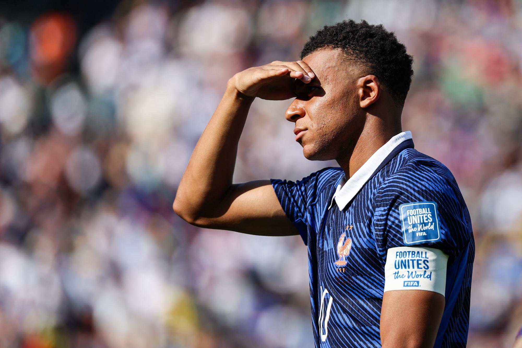 Kylian Mbappé défend plus avec les Bleus qu'avec le Real Madrid