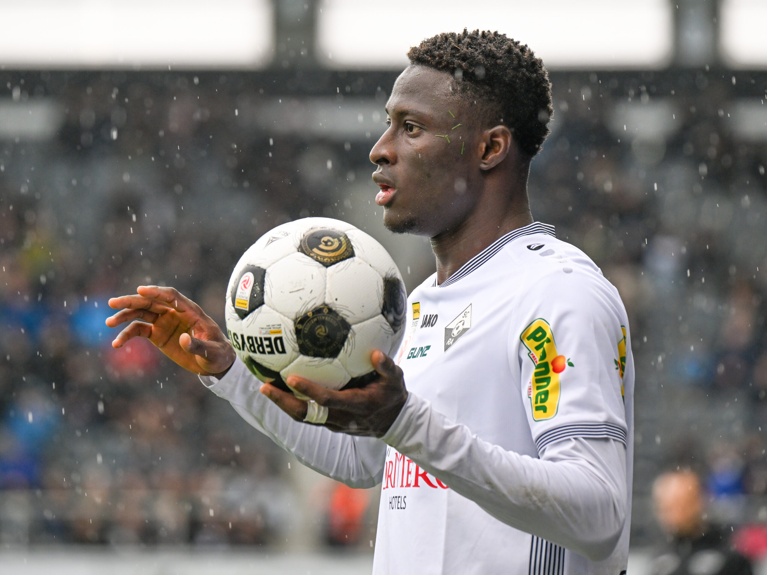 Mercato : L'Olympique lyonnais continue de se renforcer avec l'arrivée du défenseur Mohamed Ouédraogo
