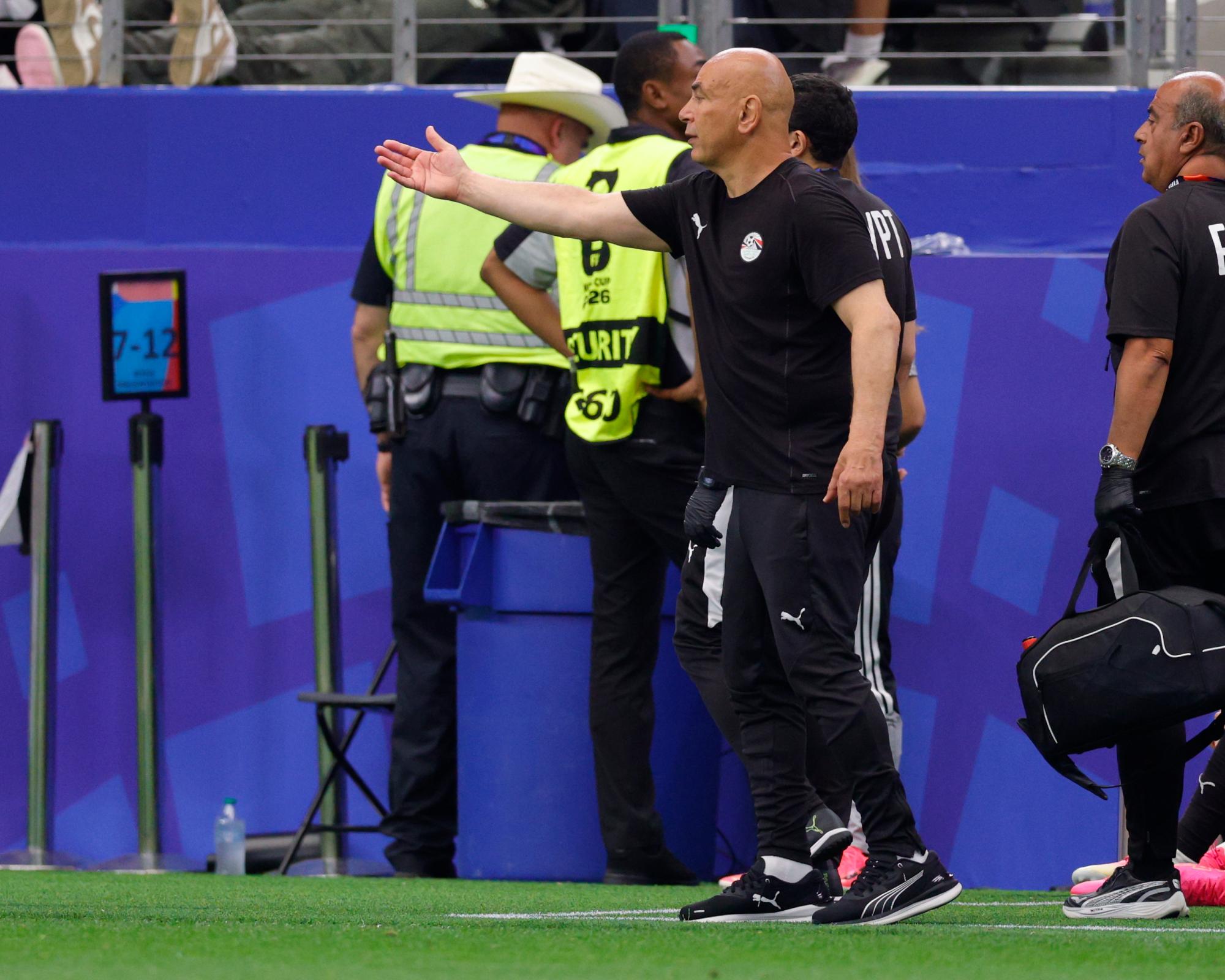 Coupe du monde : d'après Mohamed Salah, le sélectionneur de l'Égypte Hossam Hassan frapperait ses joueurs à la mi-temps