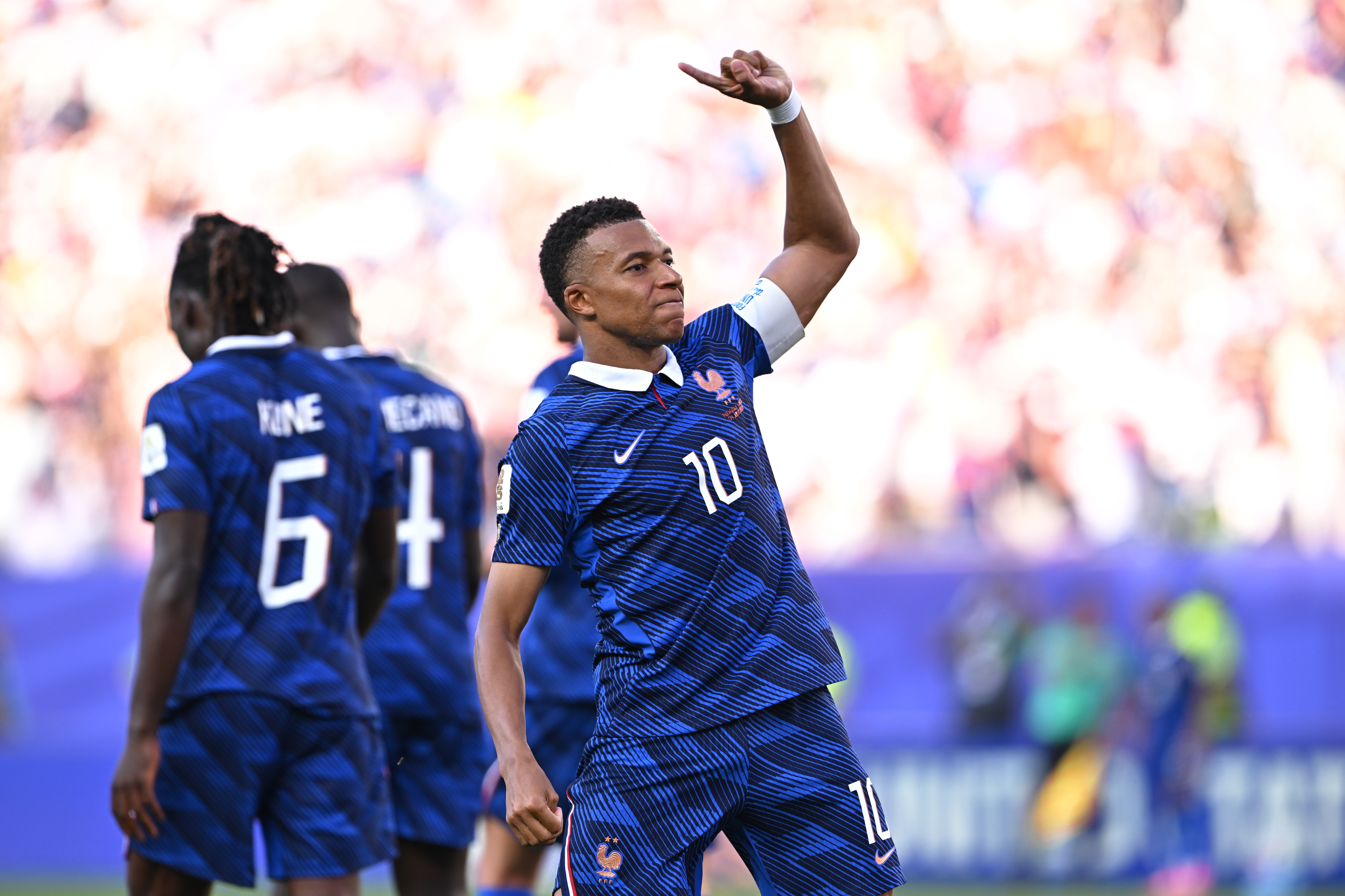 Coupe du monde 2026 : Kylian Mbappé après la victoire des Bleus face au Paraguay : « Ils pensaient qu'on allait venir jouer en smoking/»