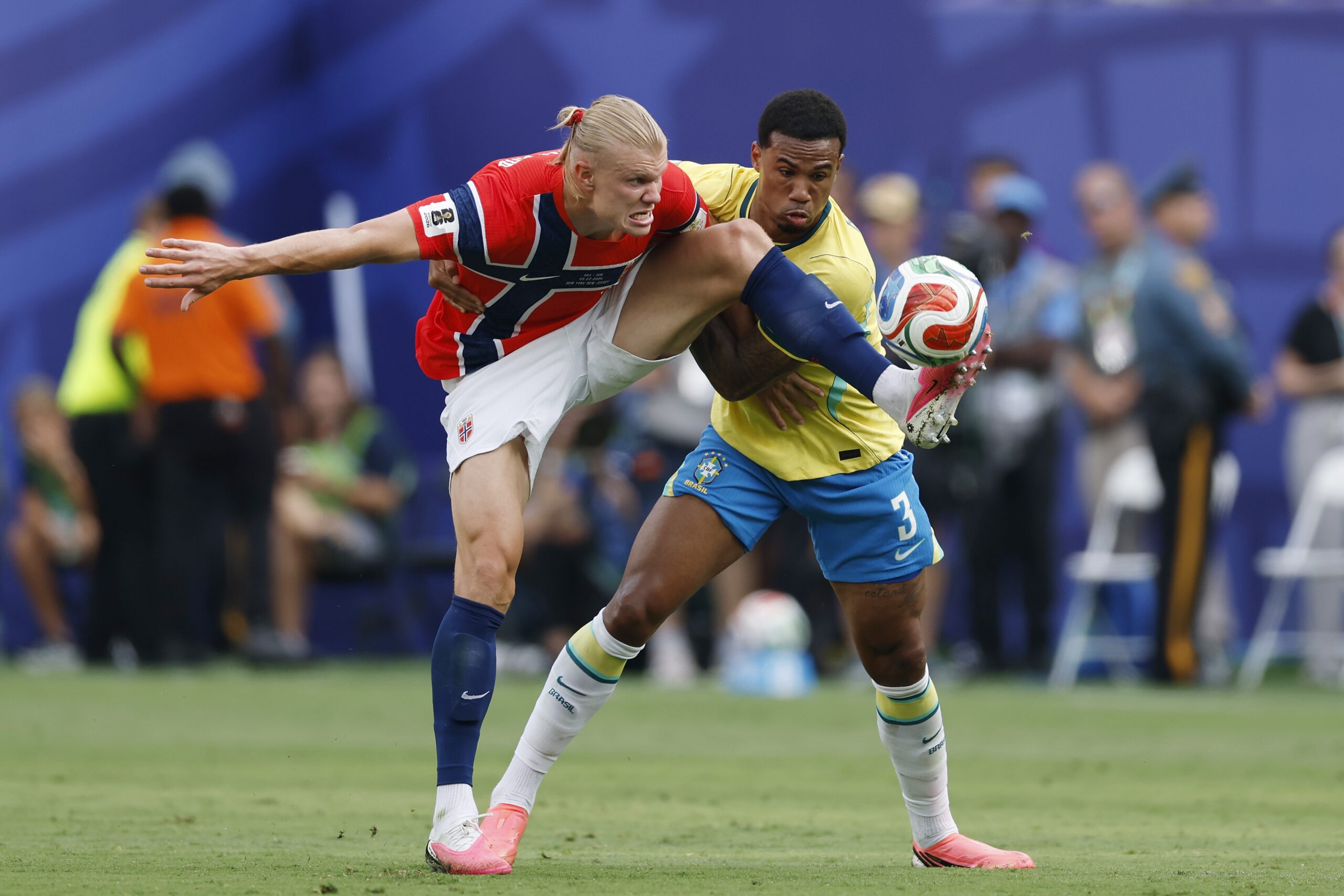 Grâce à un doublé d'Erling Haaland, la Norvège élimine le Brésil et file en quarts de finale