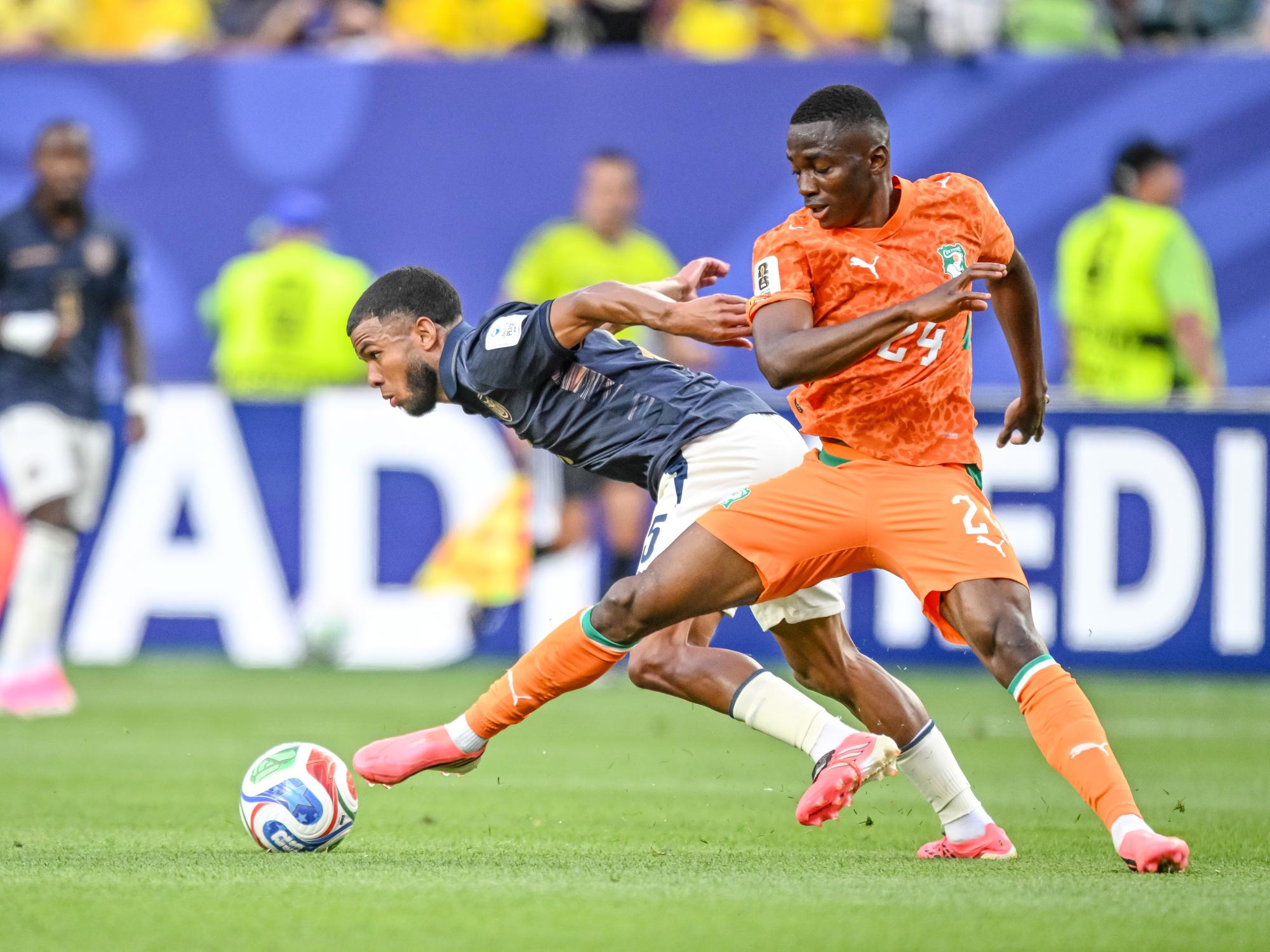 Newcastle attire la pépite ivoirienne Bazoumana Touré dans ses rangs