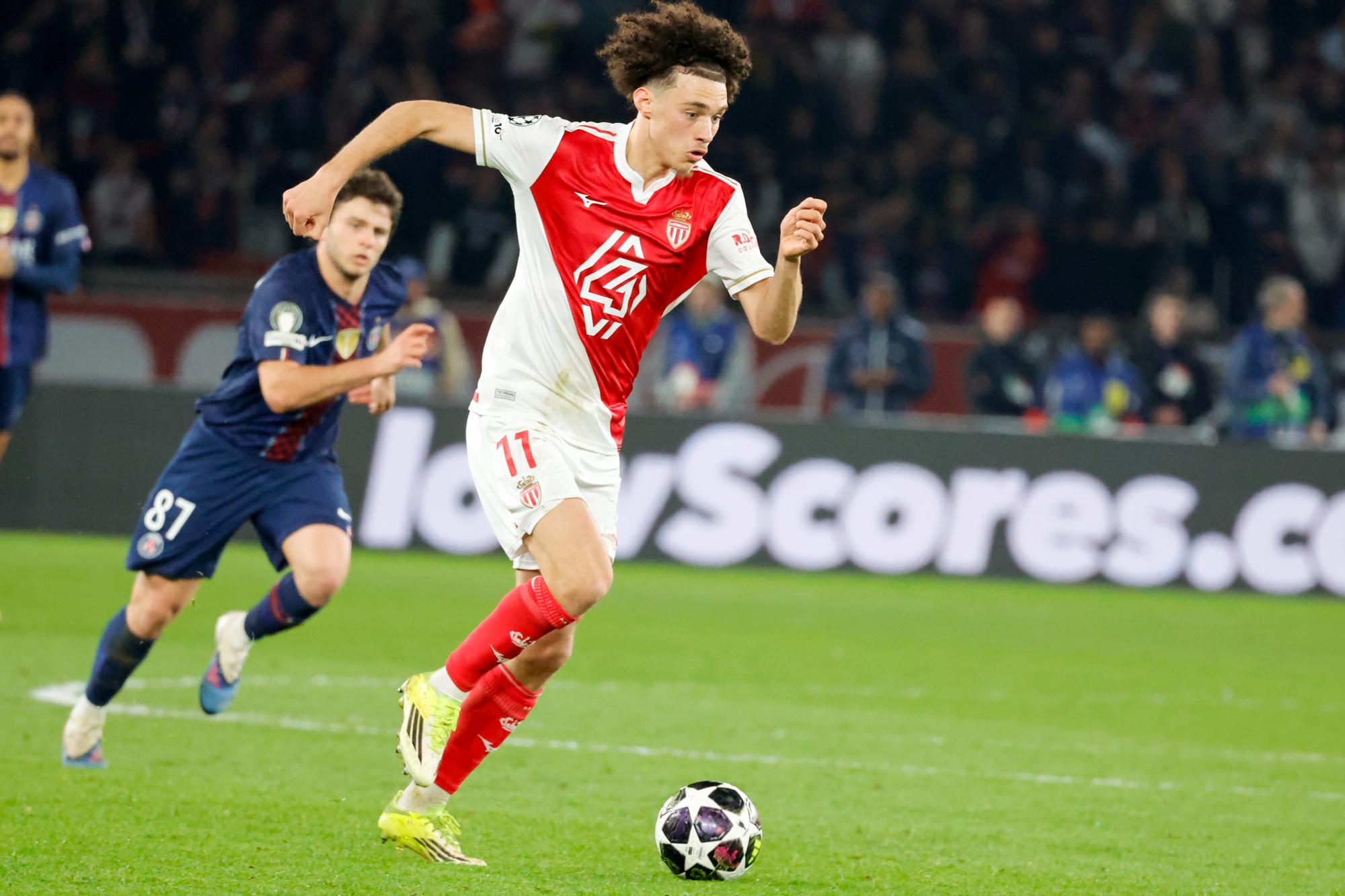 Mercato : Le PSG accélère pour Maghnes Akliouche
