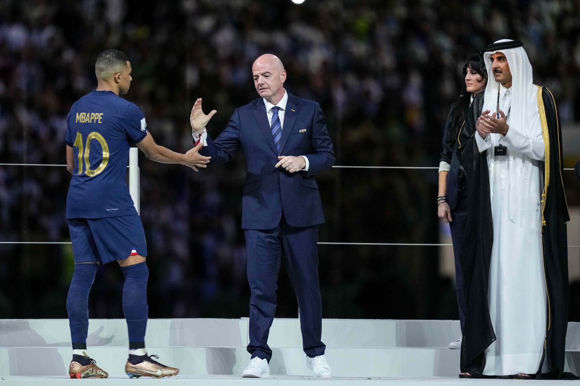Mondial 2026 : Gianni Infantino condamne les propos racistes de la sénatrice paraguayenne, Celeste Amarilla, à l'encontre de Kylian Mbappé
