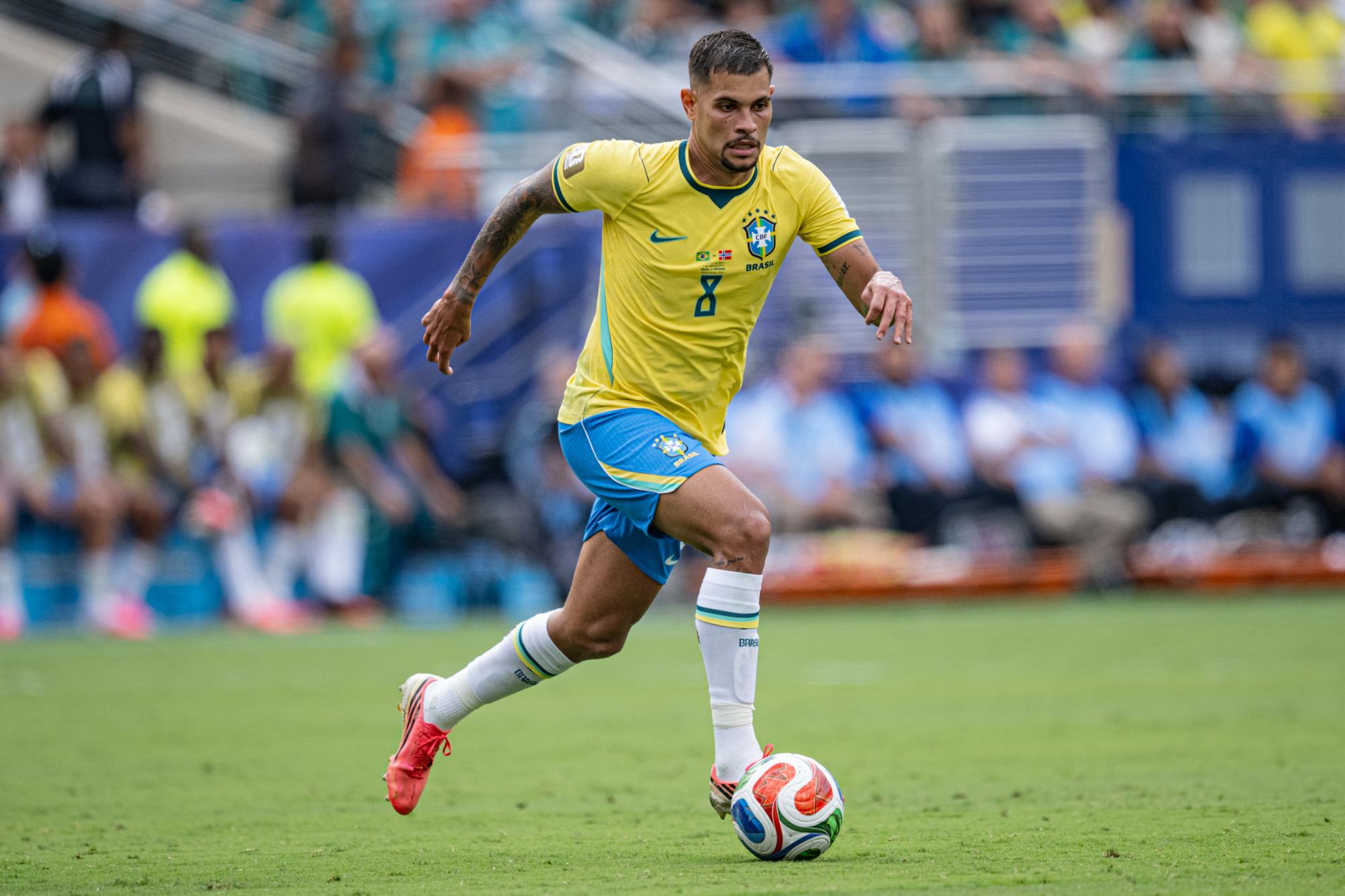 Mondial 2026 - Bruno Guimarães, dévasté après l'élimination du Brésil contre la Norvège, sort du silence