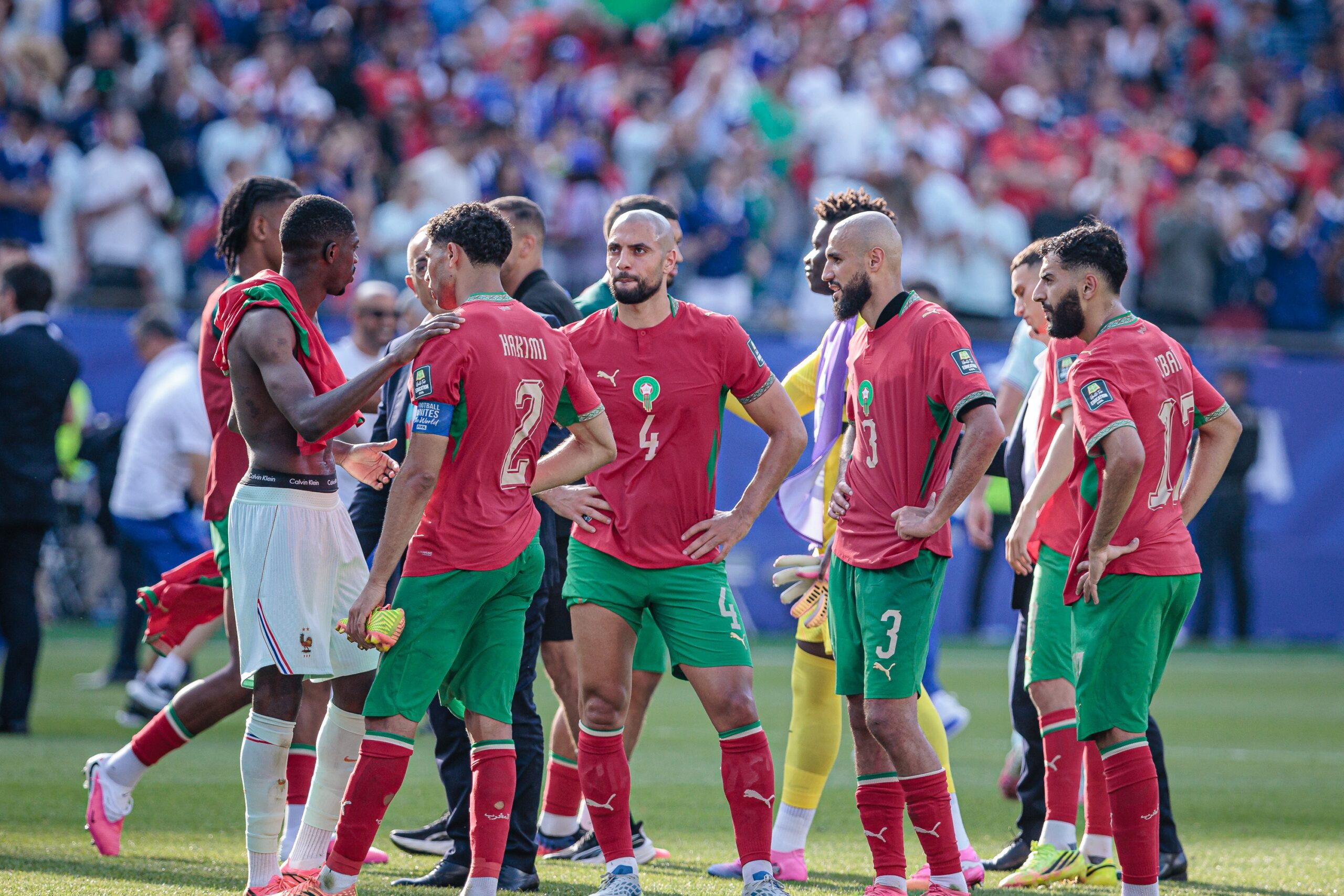 « Équipe fantôme », « parmi les grands » : la presse marocaine partagée après l'élimination en quarts de finale face à la France