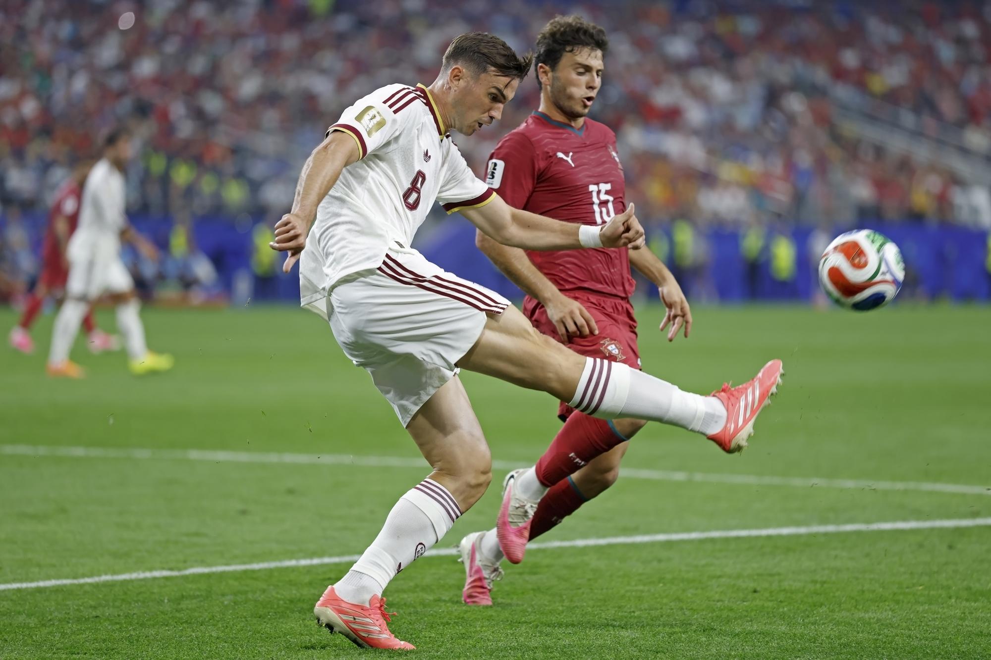 Pedri remplaçant pour affronter la Belgique