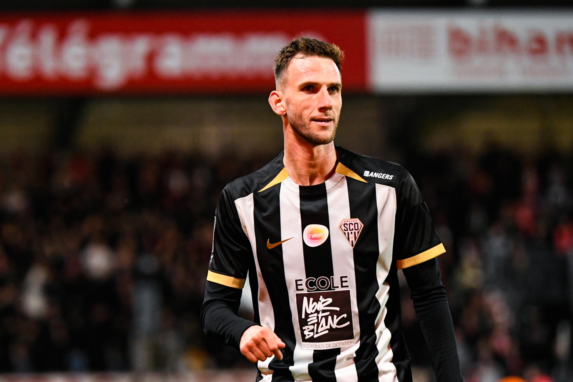 Ligue 1 : Angers signe Branco van den Boomen après son prêt la saison dernière 