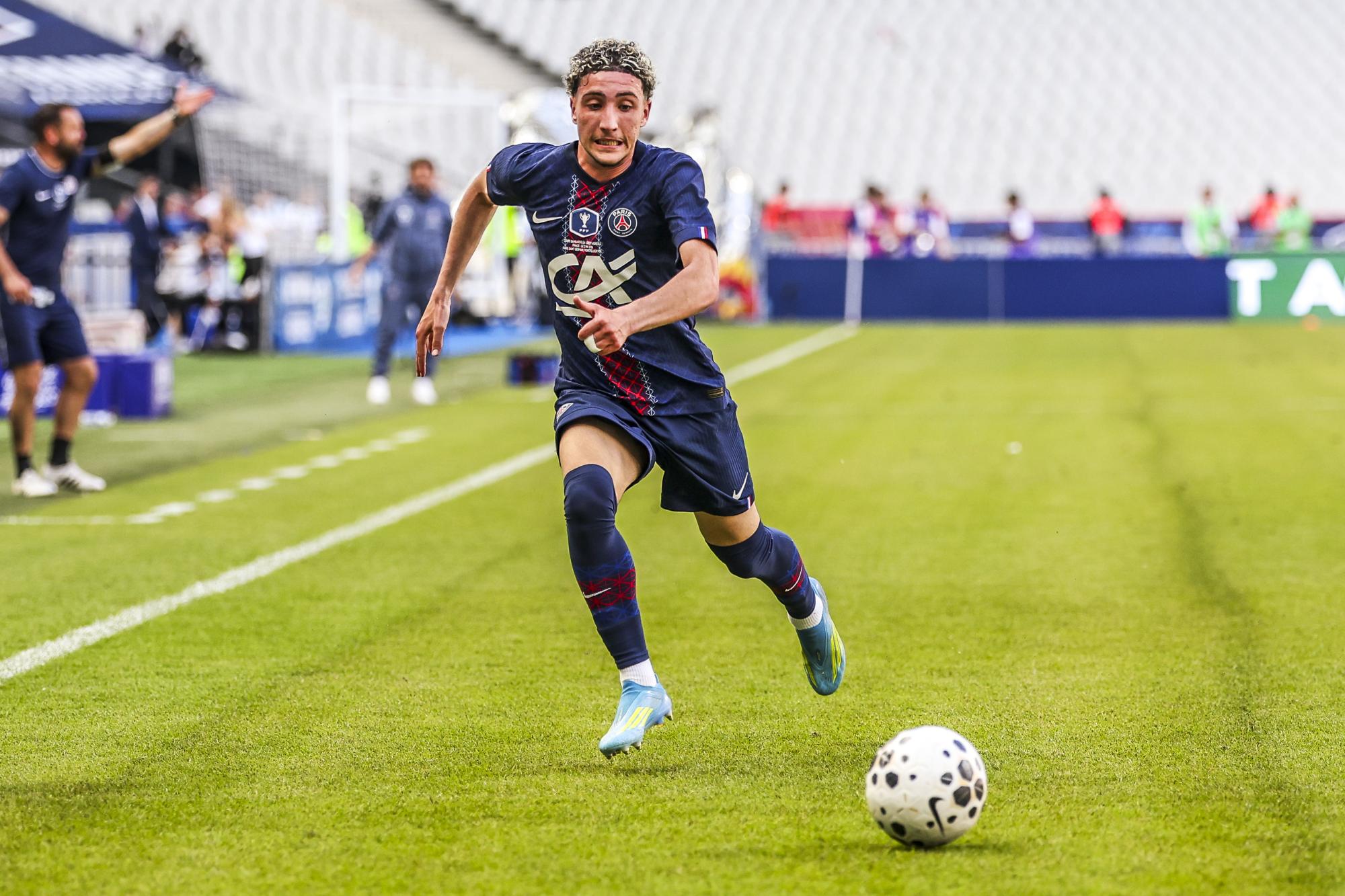 Adam Ayari, grand espoir du centre de formation du PSG, continue l'aventure parisienne