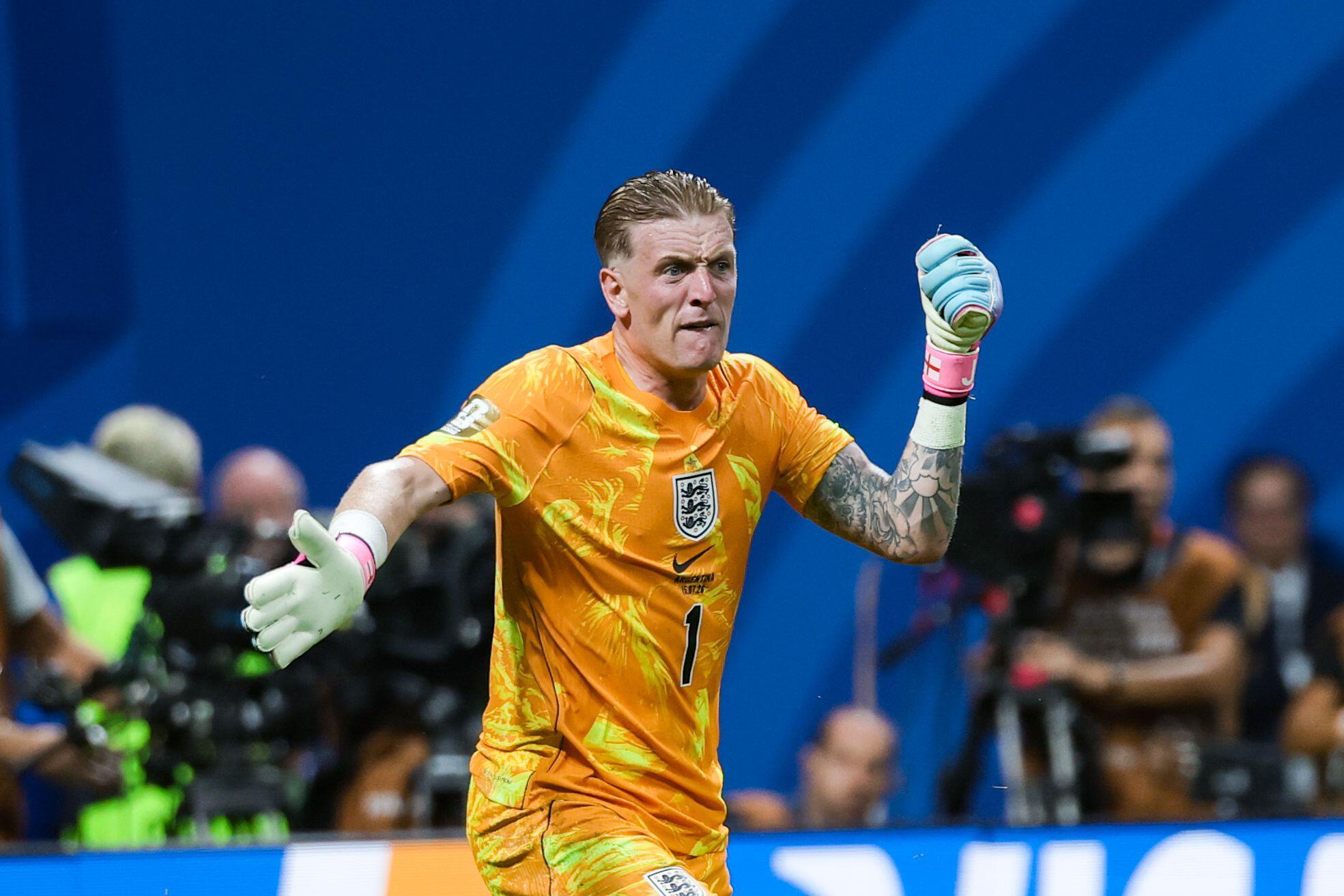 Coupe du monde 2026 : Après la victoire de l'Argentine contre l'Angleterre, Jordan Pickford et ses antisèches se font cramer