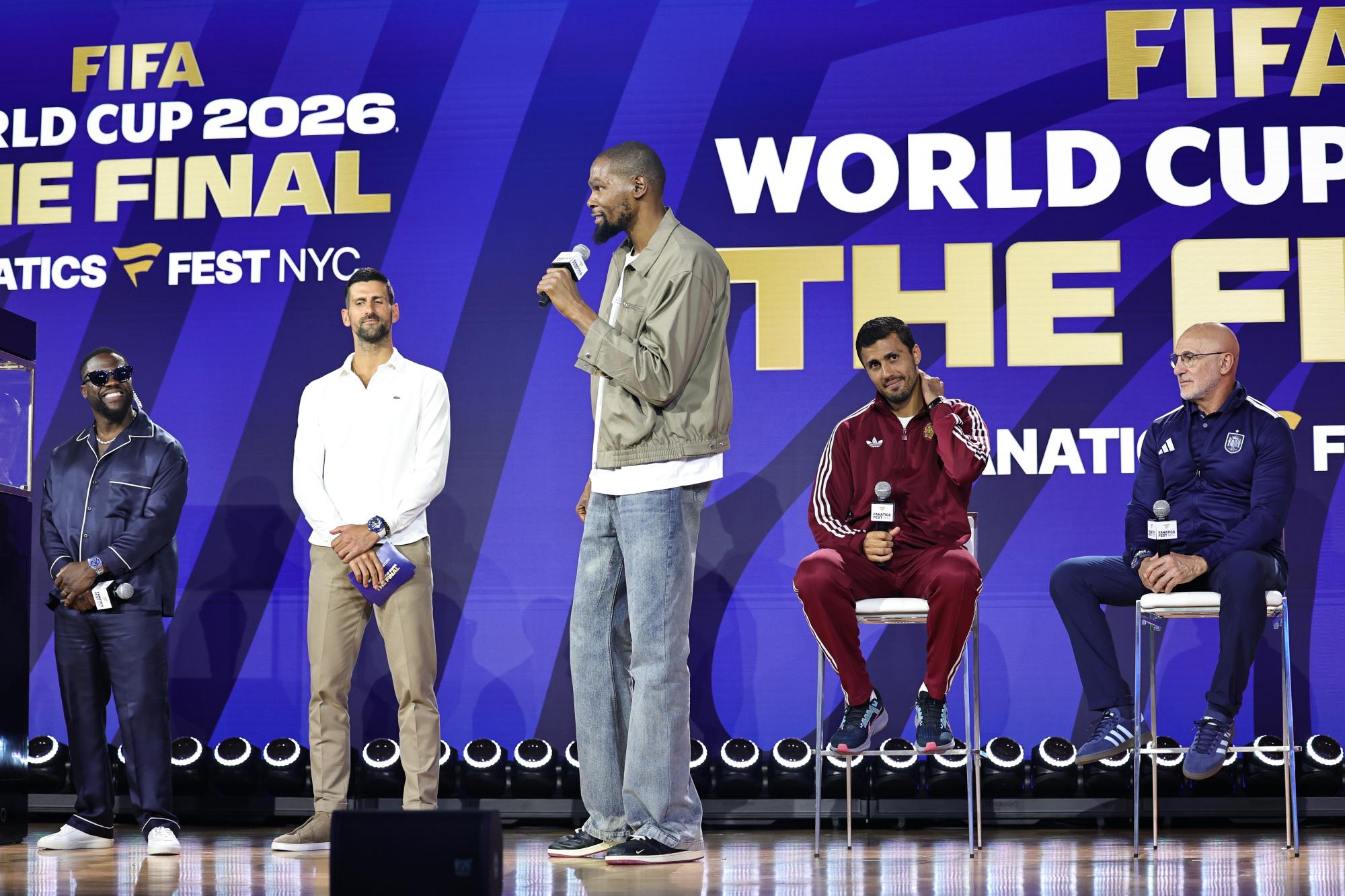 Kevin Durant, Novak Djokovic, Travis Scott..., des stars à profusion au Fanatics Fest avec Messi et Rodri avant la finale de Coupe du monde