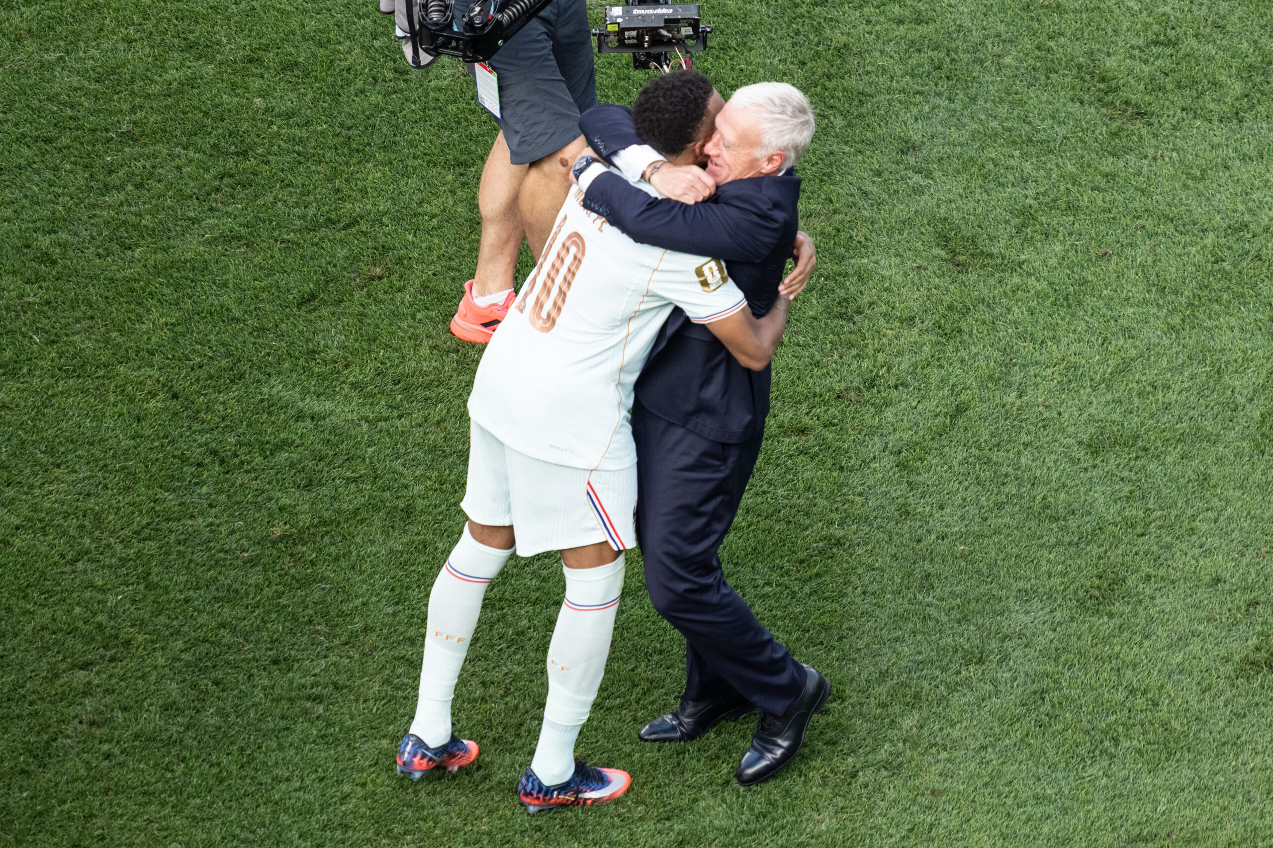 Mondial 2026 - Equipe de France : Le message émouvant de Mbappé pour Deschamps avant son dernier match contre l'Angleterre