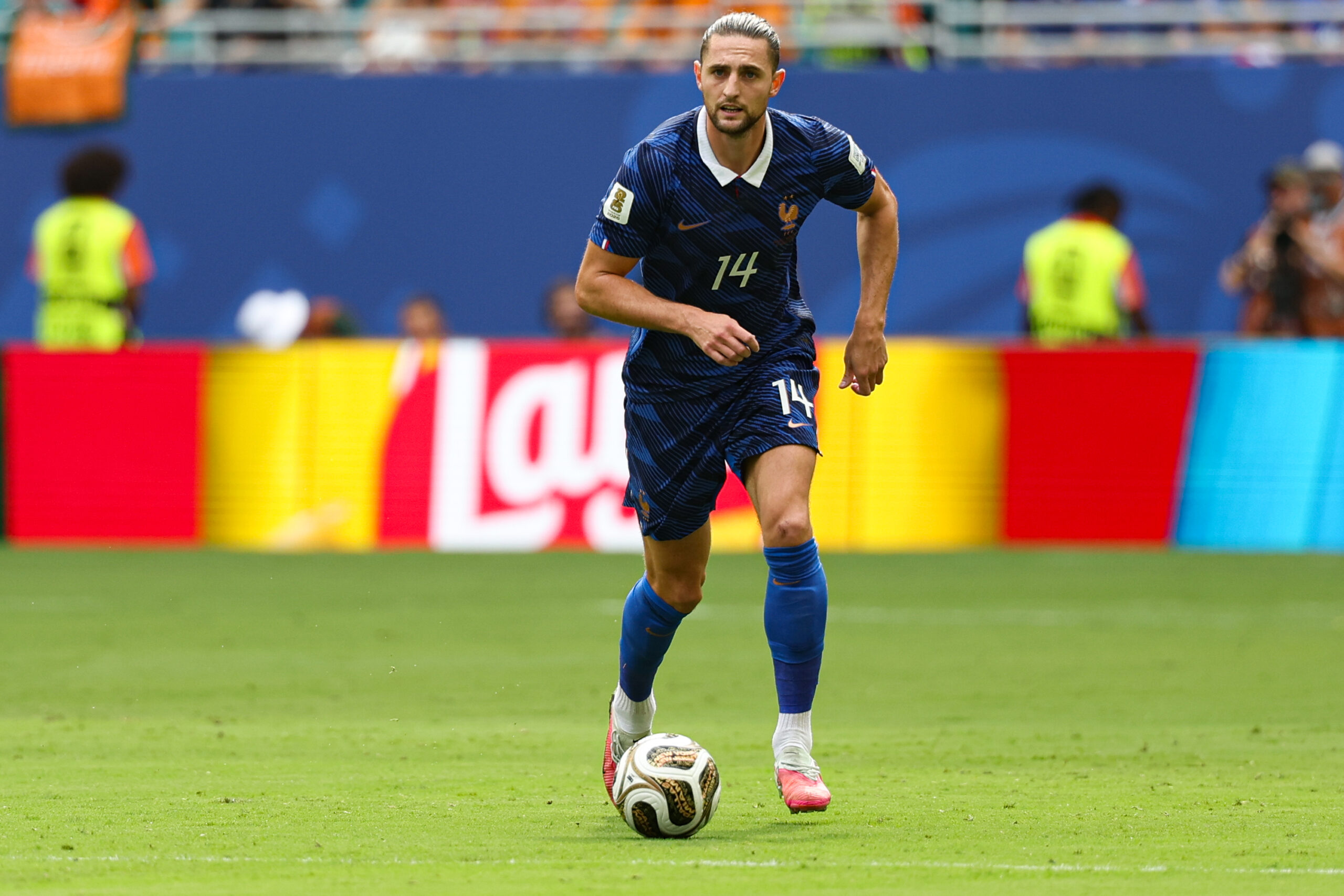 Adrien Rabiot tacle ses coéquipiers et leur « comportement inadmissible » après la défaite de l'équipe de France contre l'Angleterre en match pour la troisième place de la Coupe du monde