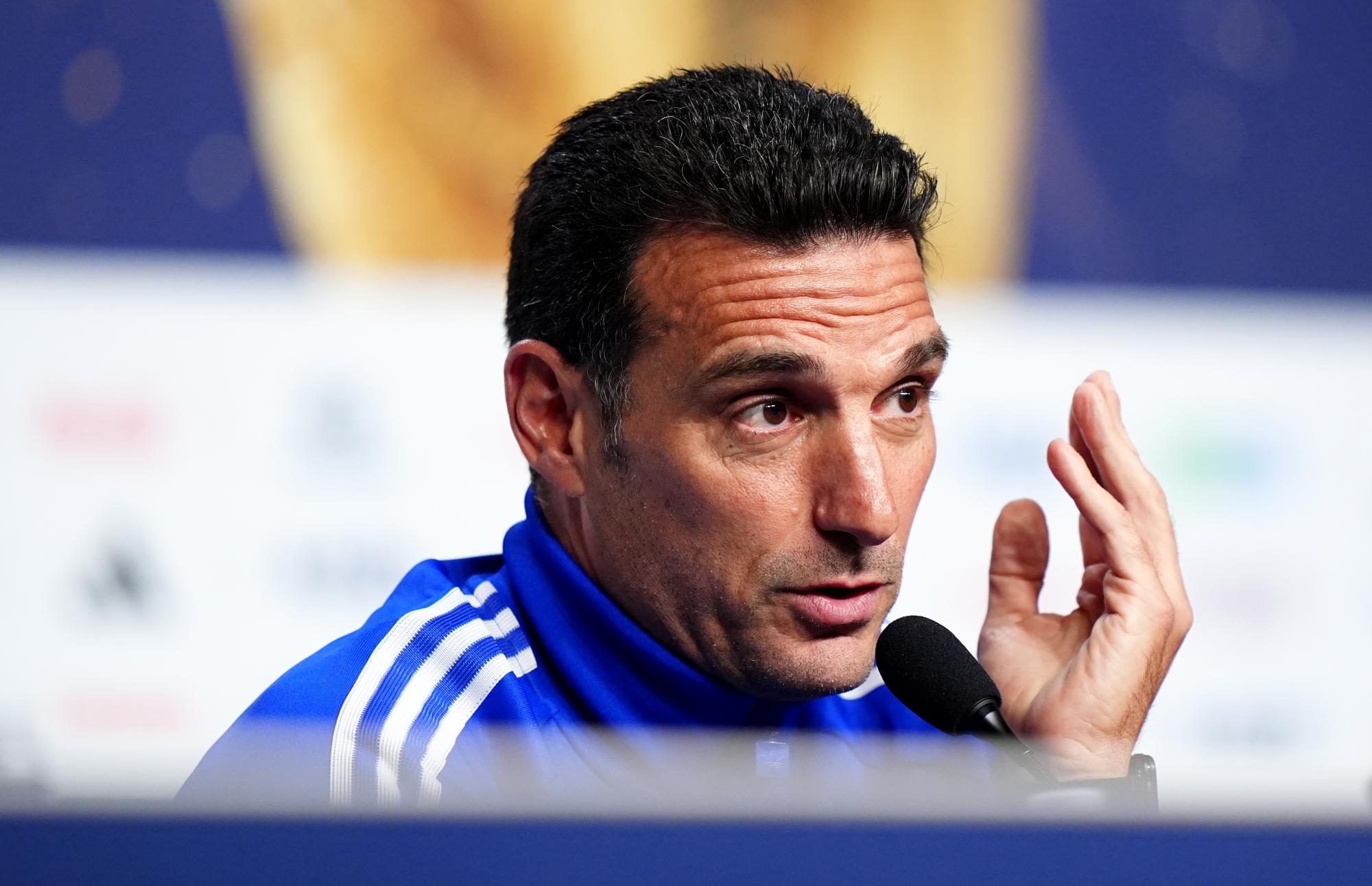 Scaloni fait trois changements dans son onze de départ pour affronter l'Espagne