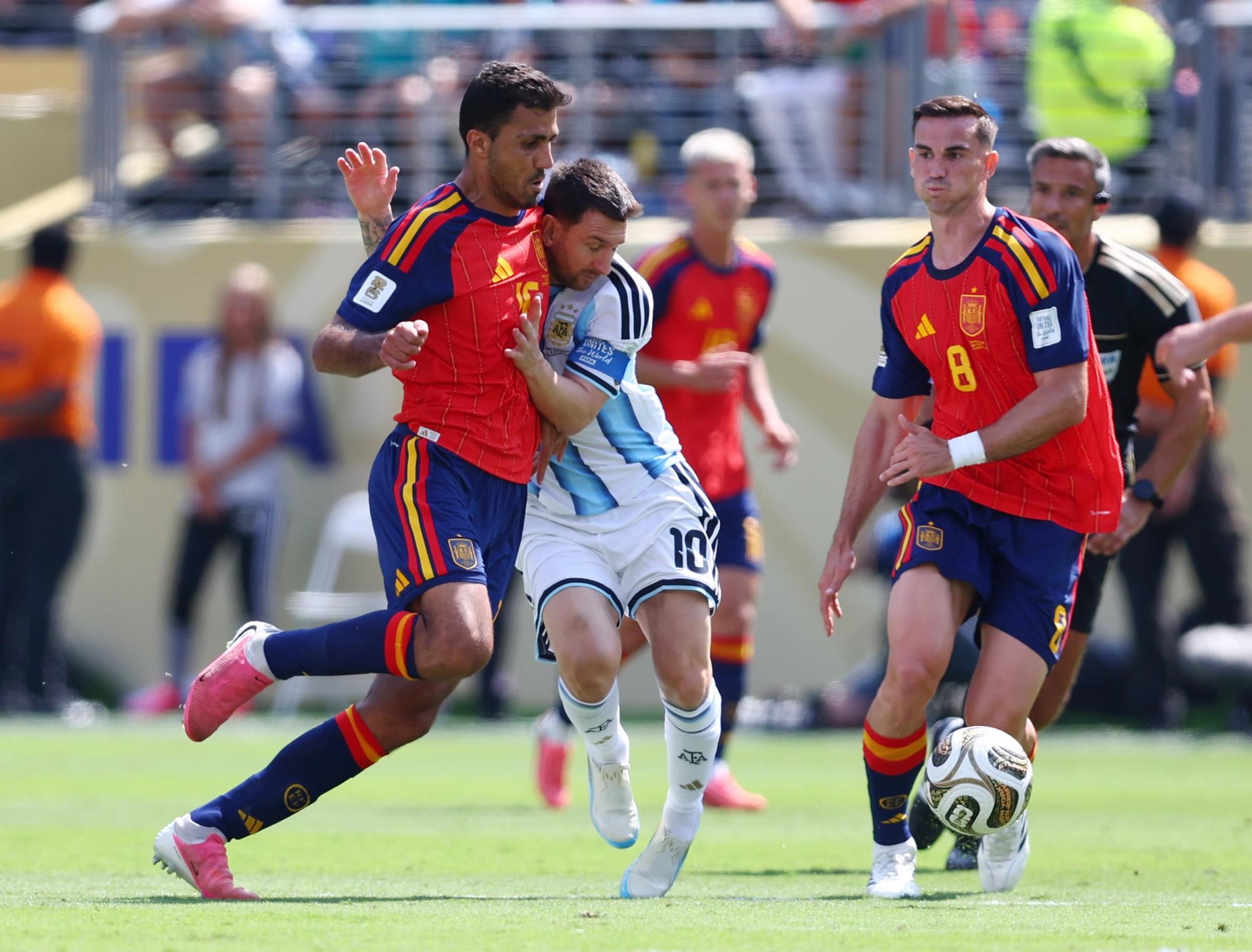 Coupe du monde 2026 : Espagnols et Argentins dos à dos à la mi-temps