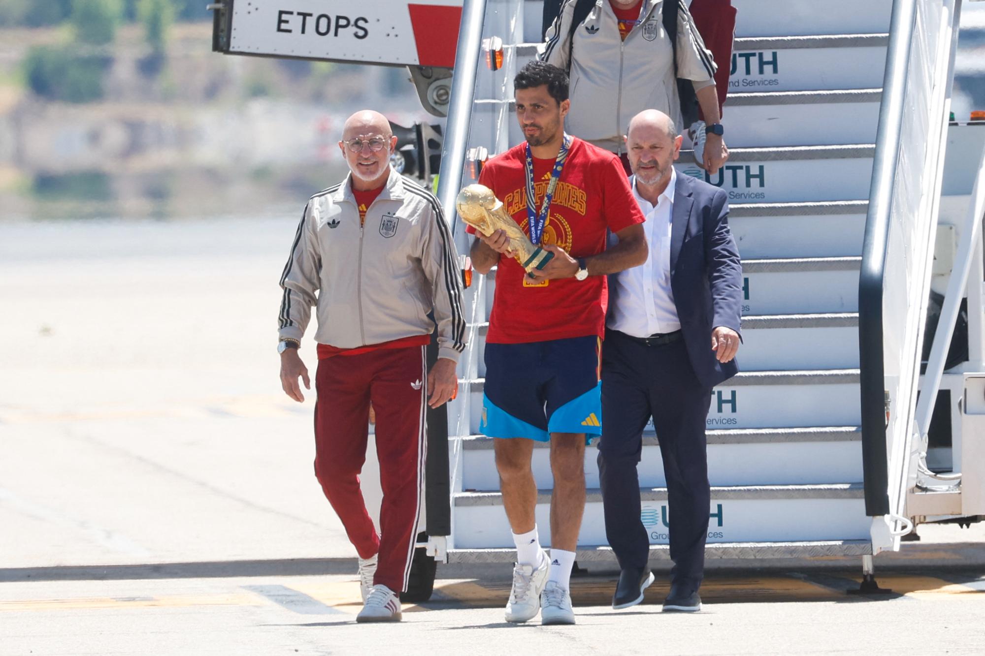 Mondial 2026 : Visite au président du gouvernement espagnol Pedro Sanchez, visita au Roi, parade dans les rues de Madrid... On connait le programme des festivités des champions du monde espagnols de ce lundi