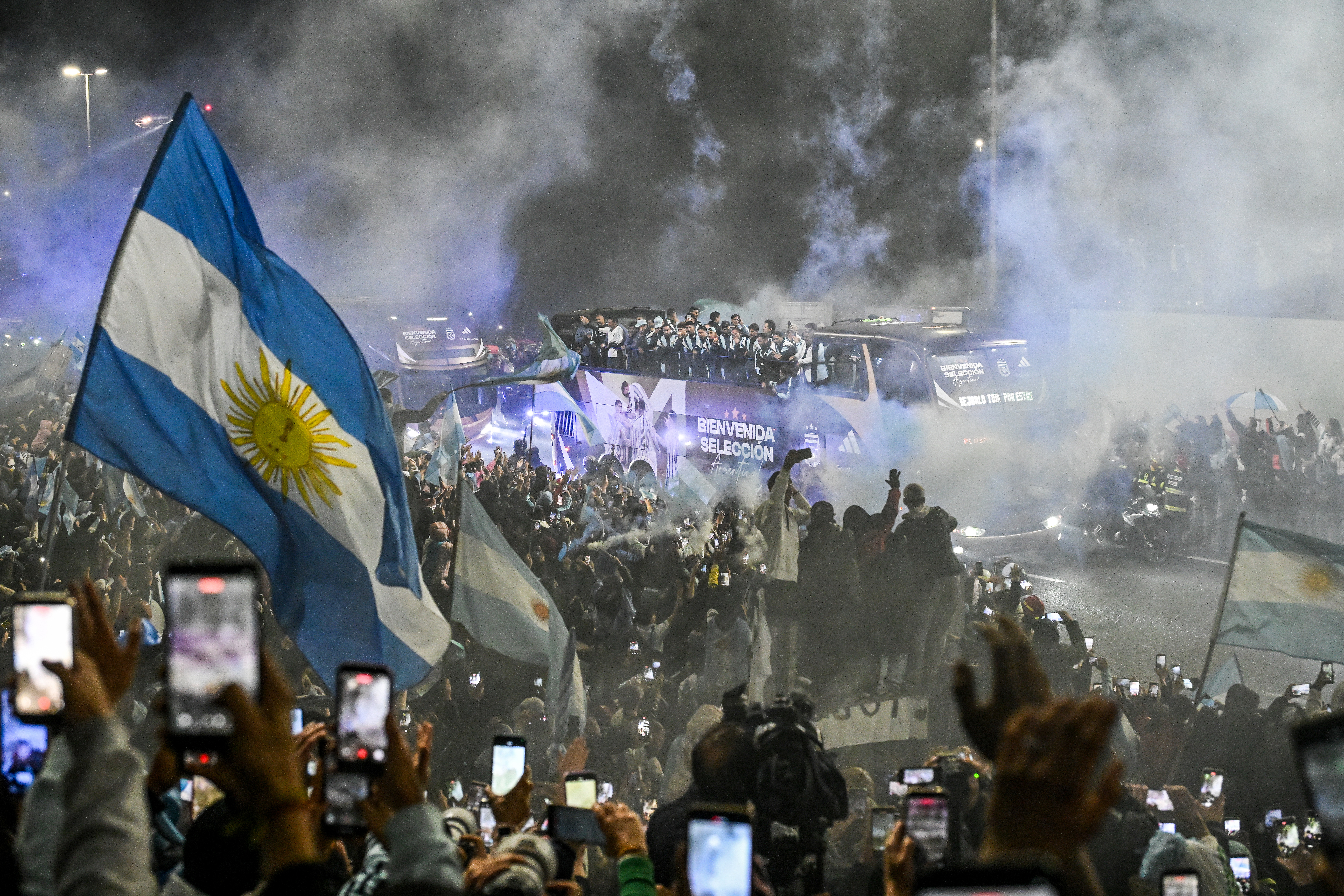 Les Argentins fêtent les finalistes de la Coupe du monde 2026 avec une parade à Buenos Aires sans Lionel Messi