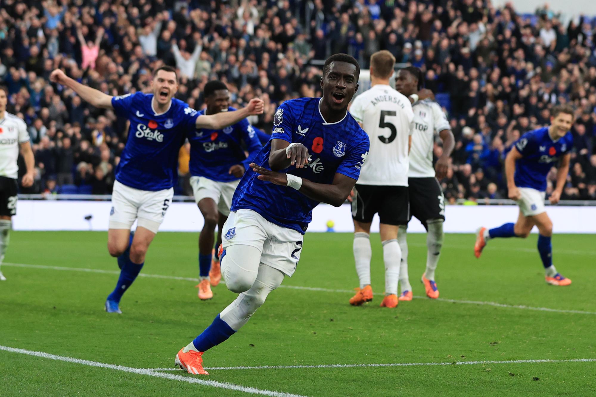 Idrissa Gueye annonce son départ d'Everton