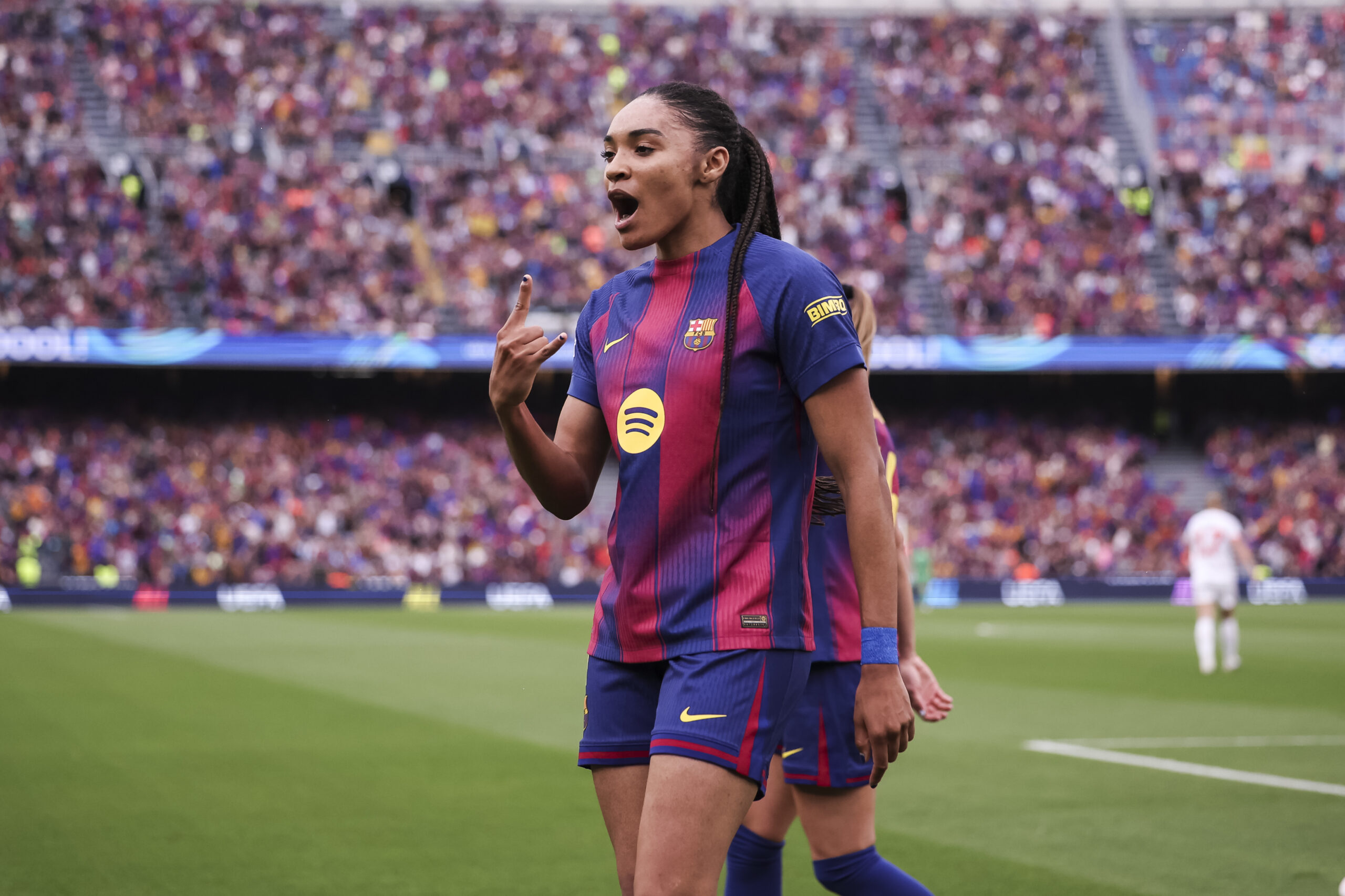 OL Lyonnes recrute l'internationale espagnole championne du monde 2023 de Barcelone Salma Paralluelo