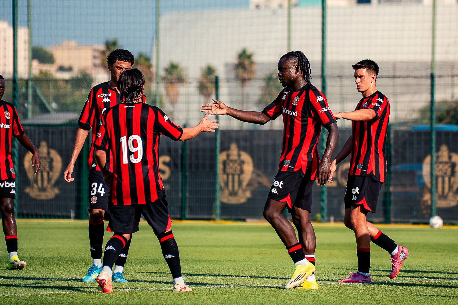 Nice fait tourner l'OM en bourrique en amical