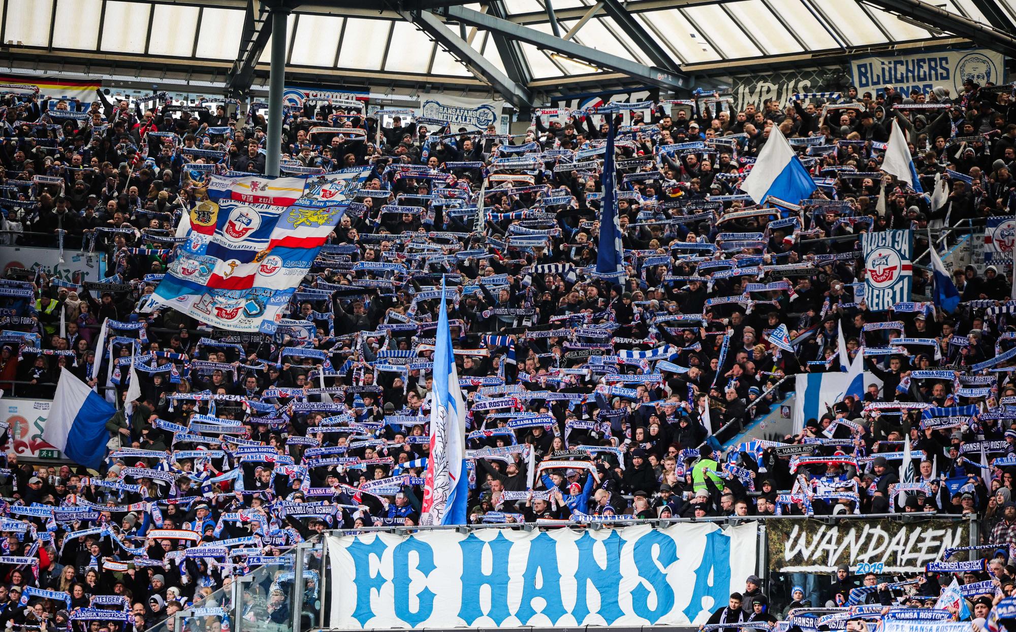 6500 fans du Hansa Rostock à Watford pour un match amical