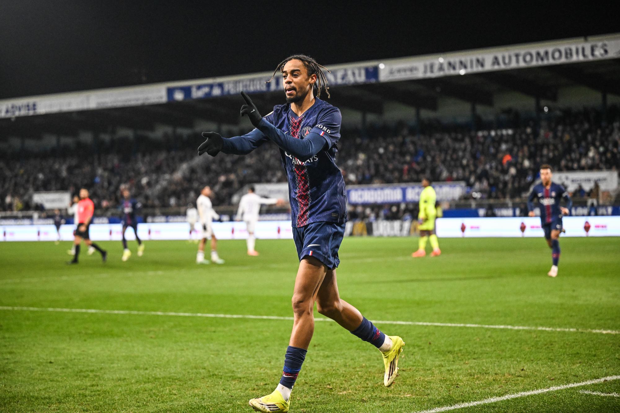 Ligue 1 : Bradley Barcola ne devrait pas prolonger son contrat avec le Paris Saint-Germain