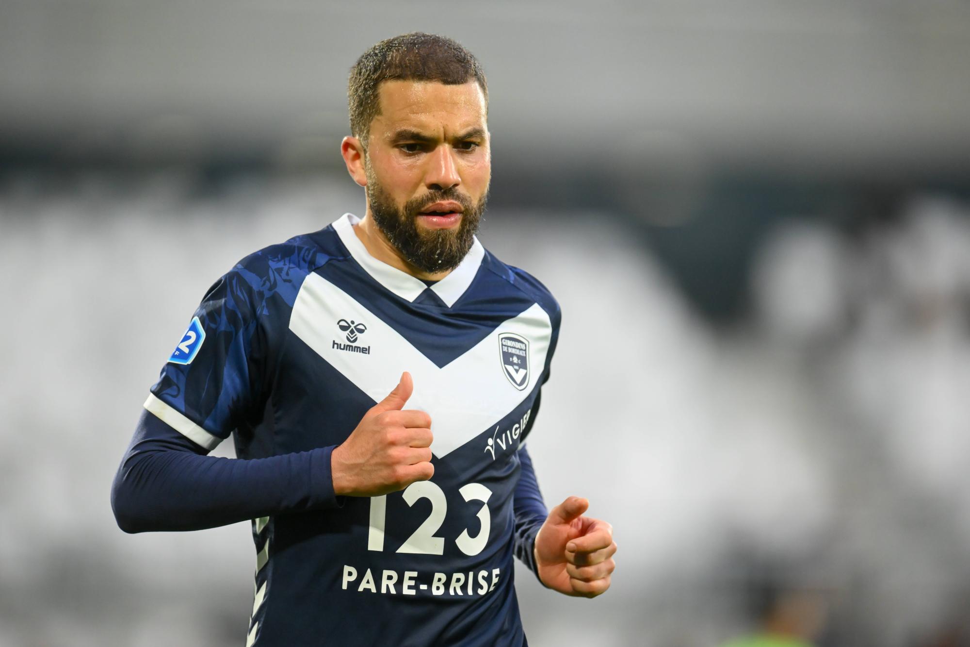 Oualid El Hajjam, joueur des Girondins de Bordeaux face au feu en Gironde : « Face à un incendie de cette ampleur, le football reste secondaire »