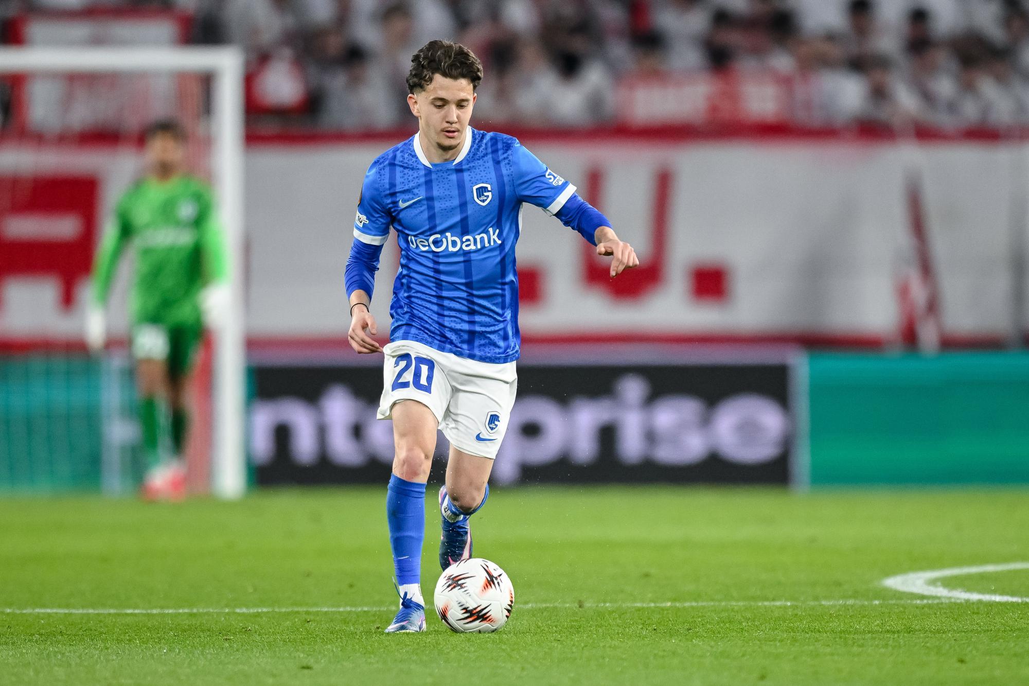 Konstantinos Karétsas, grand espoir du football grec, rejoint le Borussia Dortmund pour 30 millions d'euros