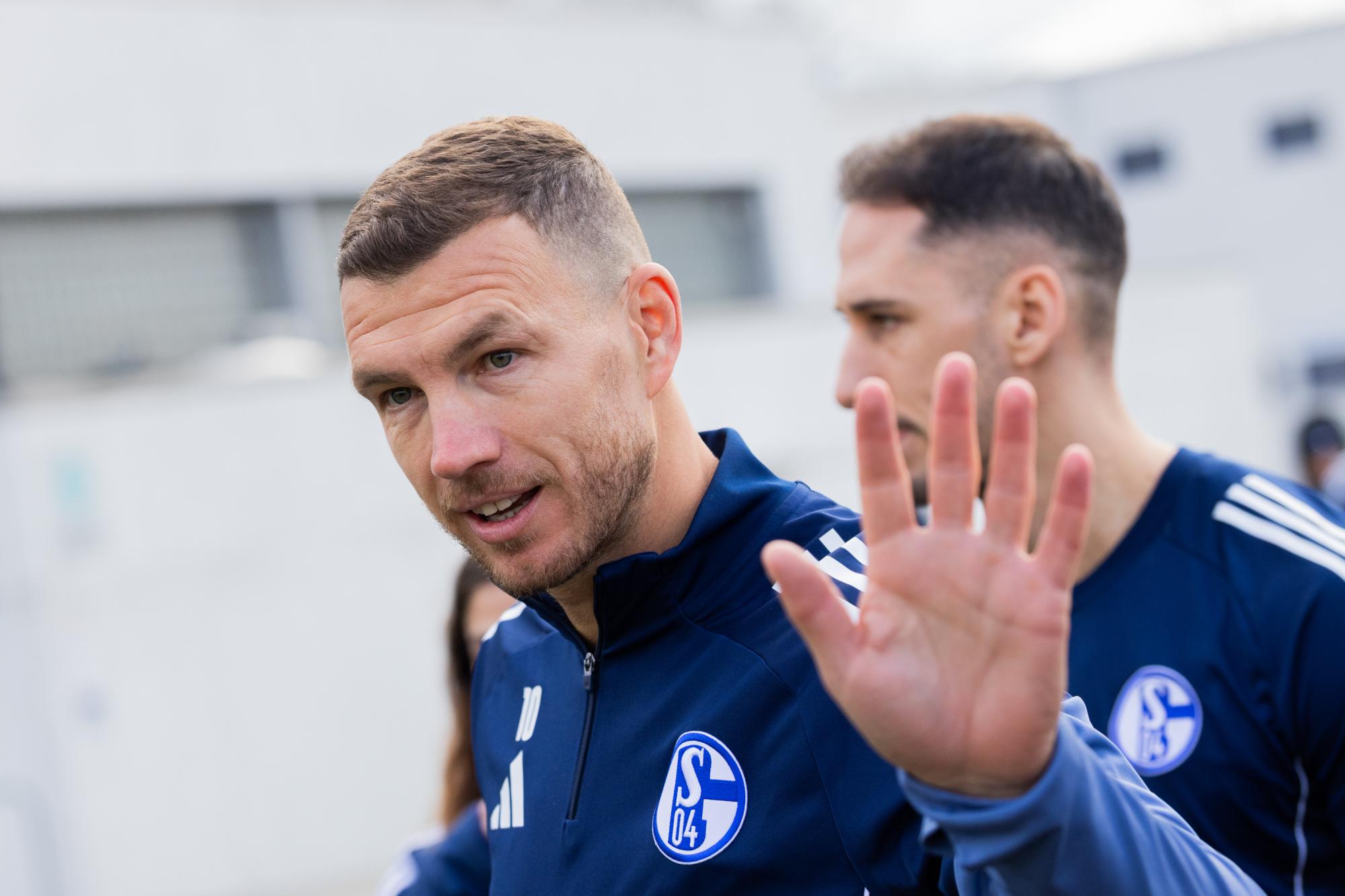 Edin D~eko jouera en Bundesliga avec Schalke 04
