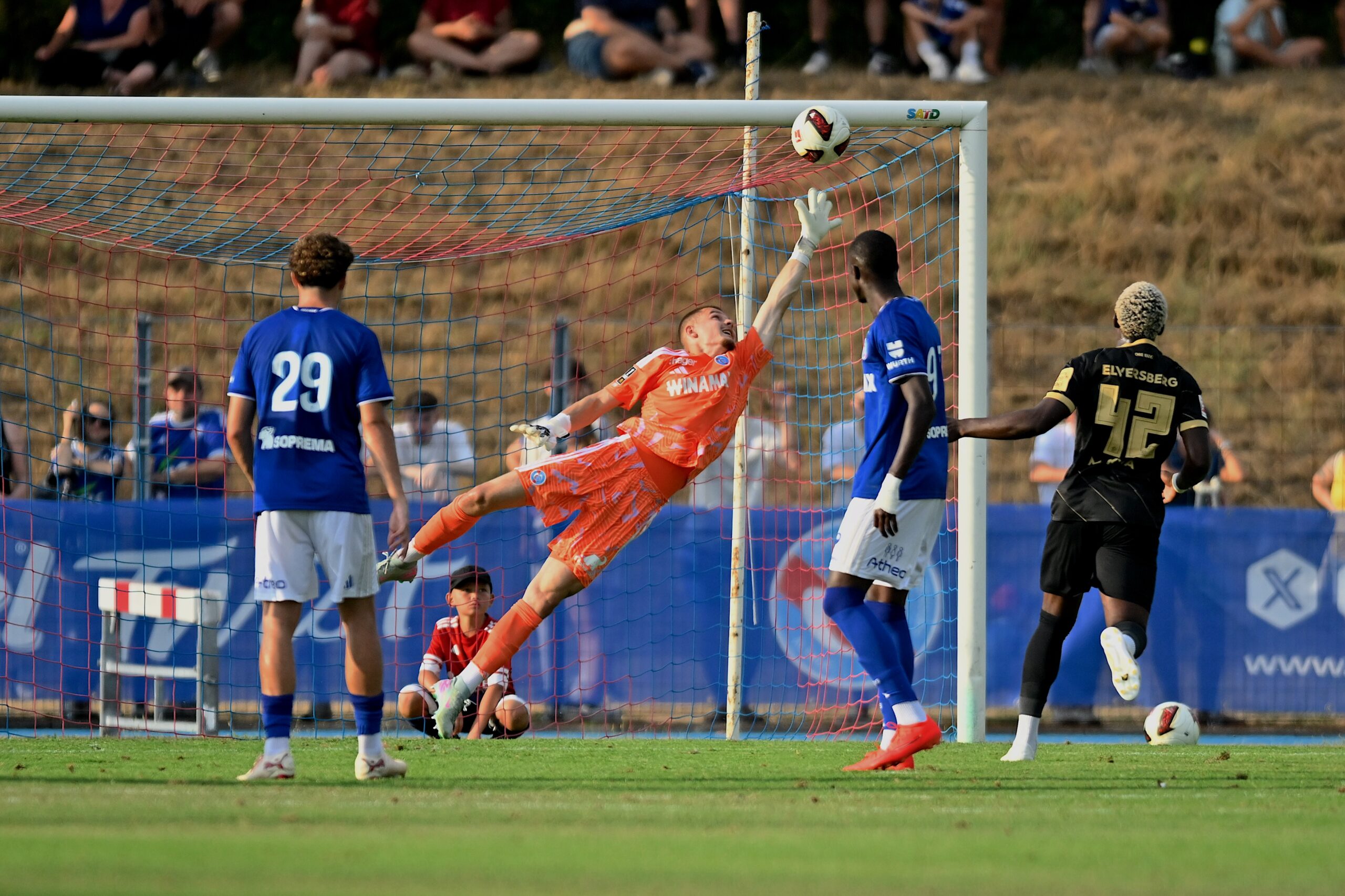 Ligue 1 : Strasbourg continue sa préparation catastrophique avec une défaite contre Elversberg