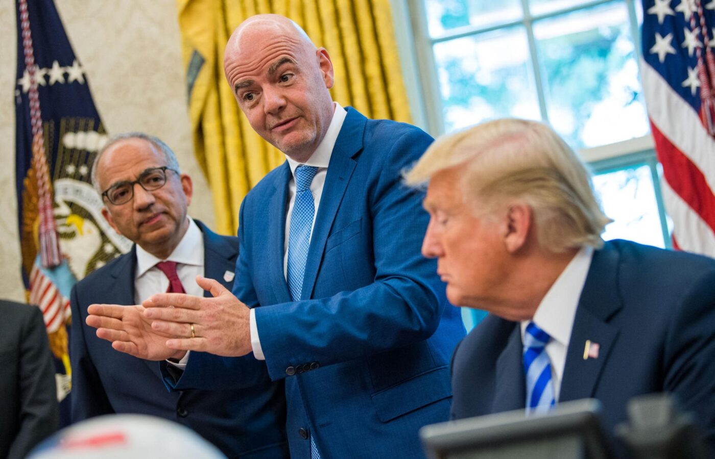 FIFA : Gianni Infantino, le président de la FIFA aurait promis au Maroc d’accueillir la finale de la Coupe du monde 2030 à condition que le Royaume le soutienne