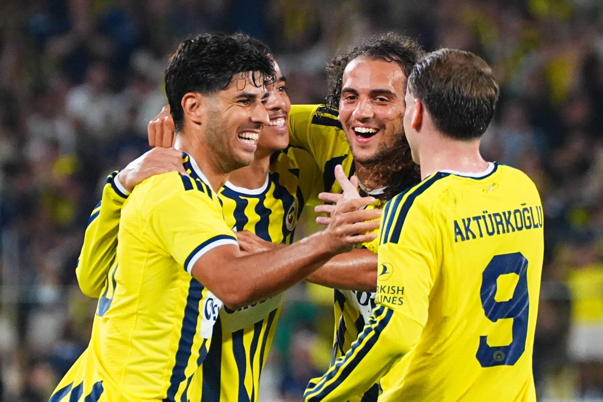 Ligue des champions : Fenerbahçe triomphe de Sturm Graz et prend une option sur la qualification en barrages et pourrait affronter l'Olympique lyonnais