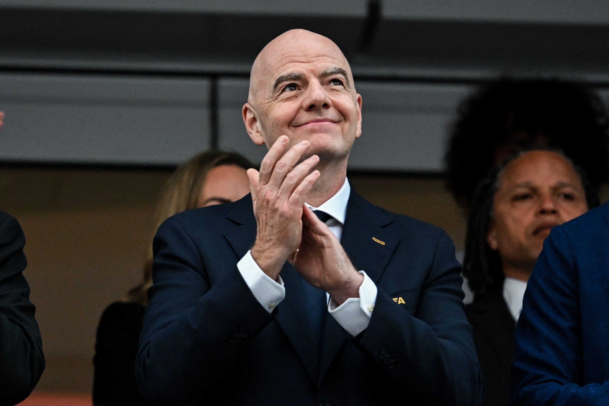 À la FIFA, le Roi Gianni Infantino ne se meurt pas